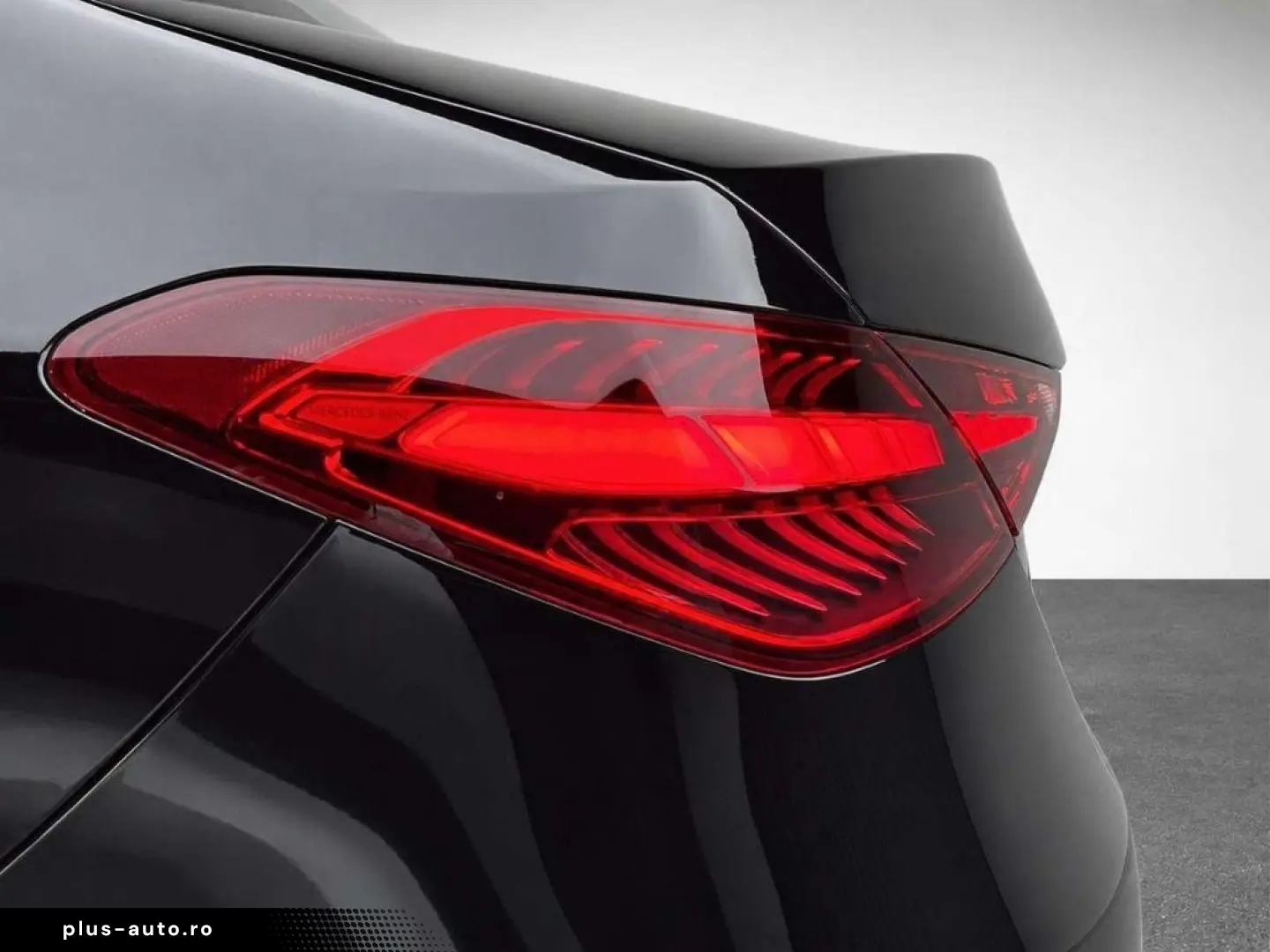 MERCEDES-BENZ C 300 4Matic Business  360
