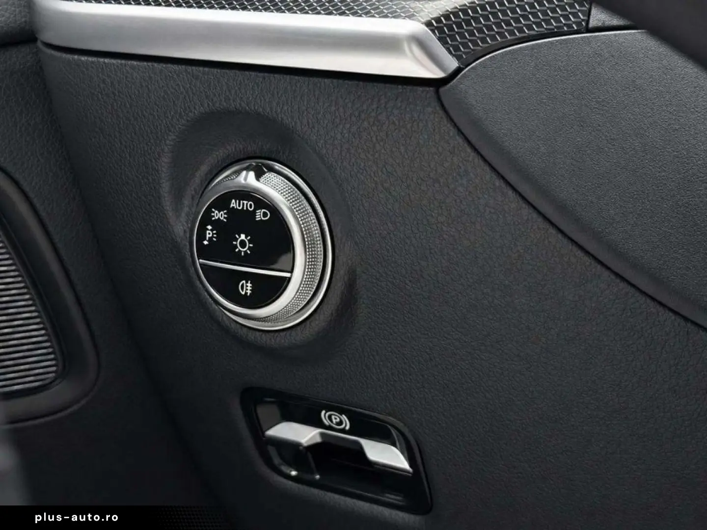 MERCEDES-BENZ C 300 4Matic Business  360