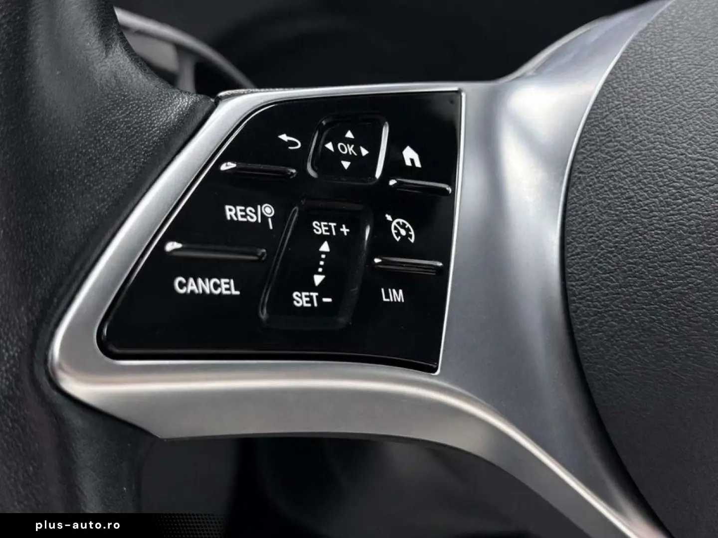 MERCEDES-BENZ C 300 4Matic Business  360