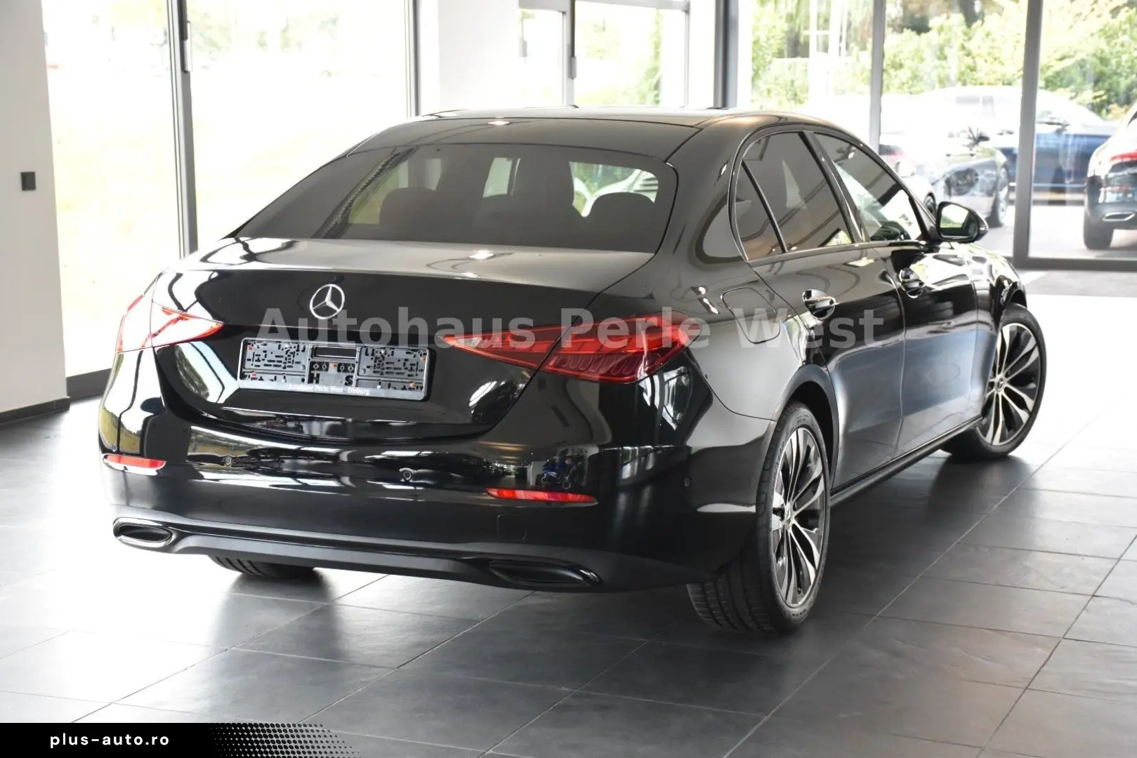 MERCEDES-BENZ C 300 d 4Matic 9G AVANTGARDE.LIGHT DISTRONIC