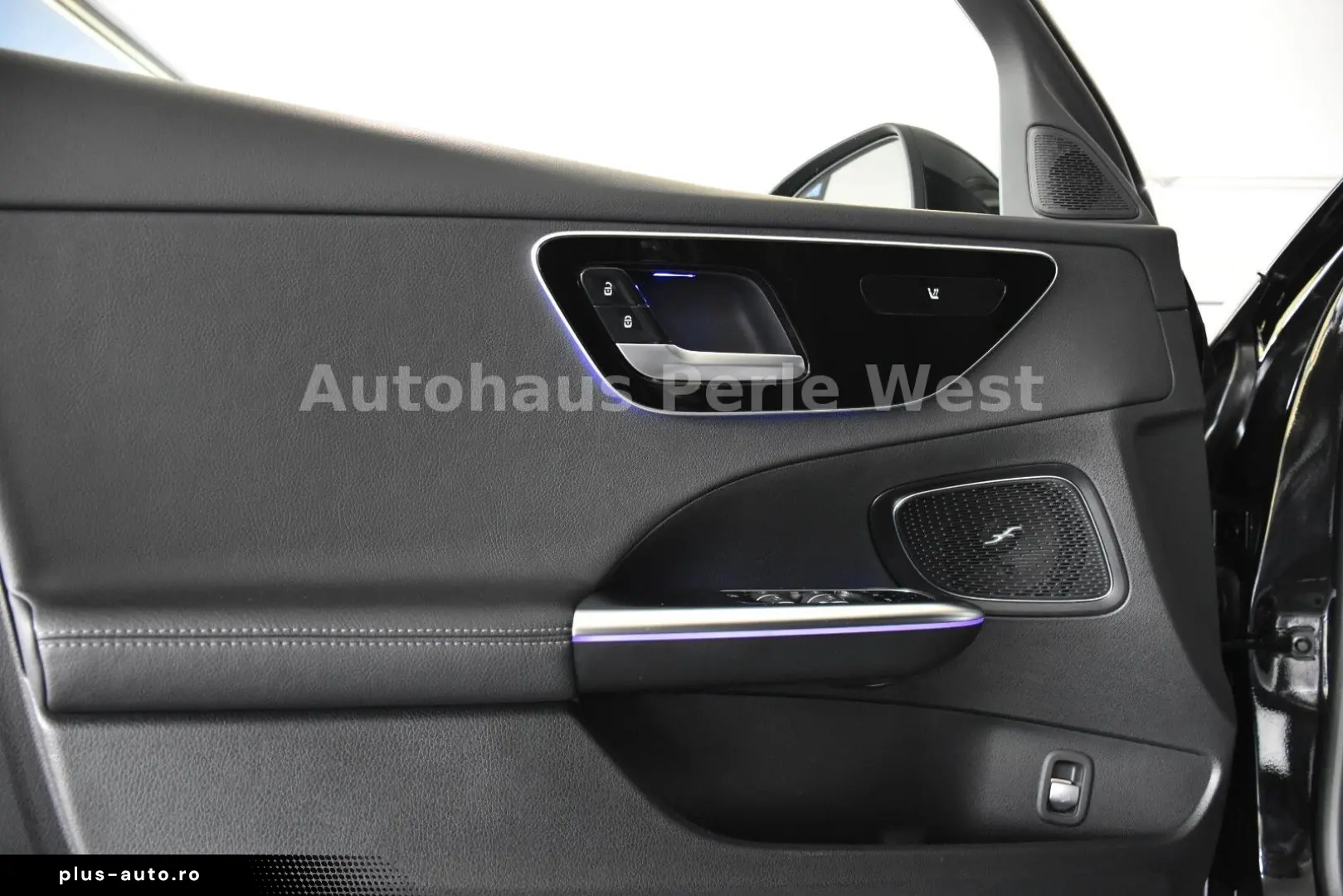 MERCEDES-BENZ C 300 d 4Matic 9G AVANTGARDE.LIGHT DISTRONIC