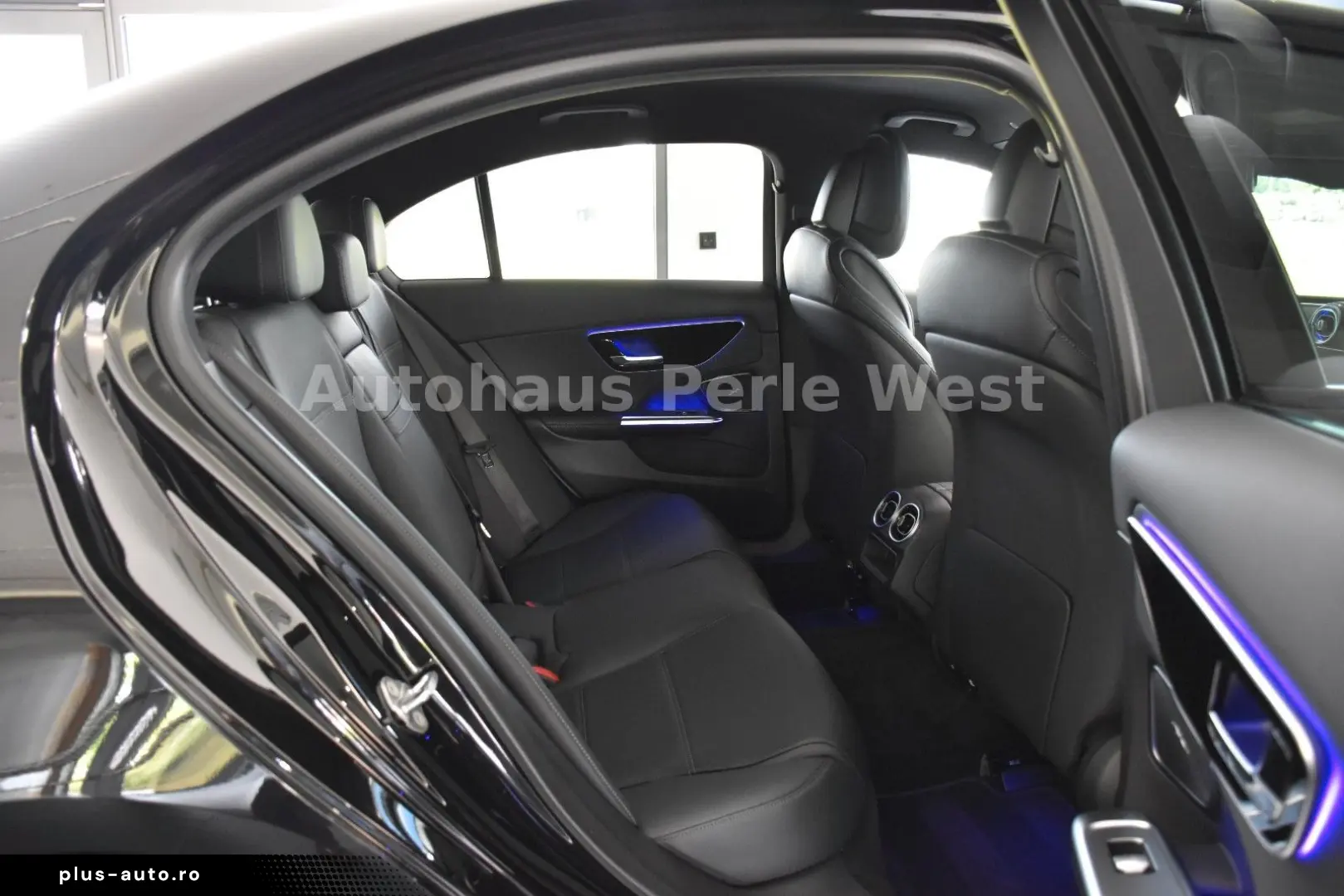 MERCEDES-BENZ C 300 d 4Matic 9G AVANTGARDE.LIGHT DISTRONIC