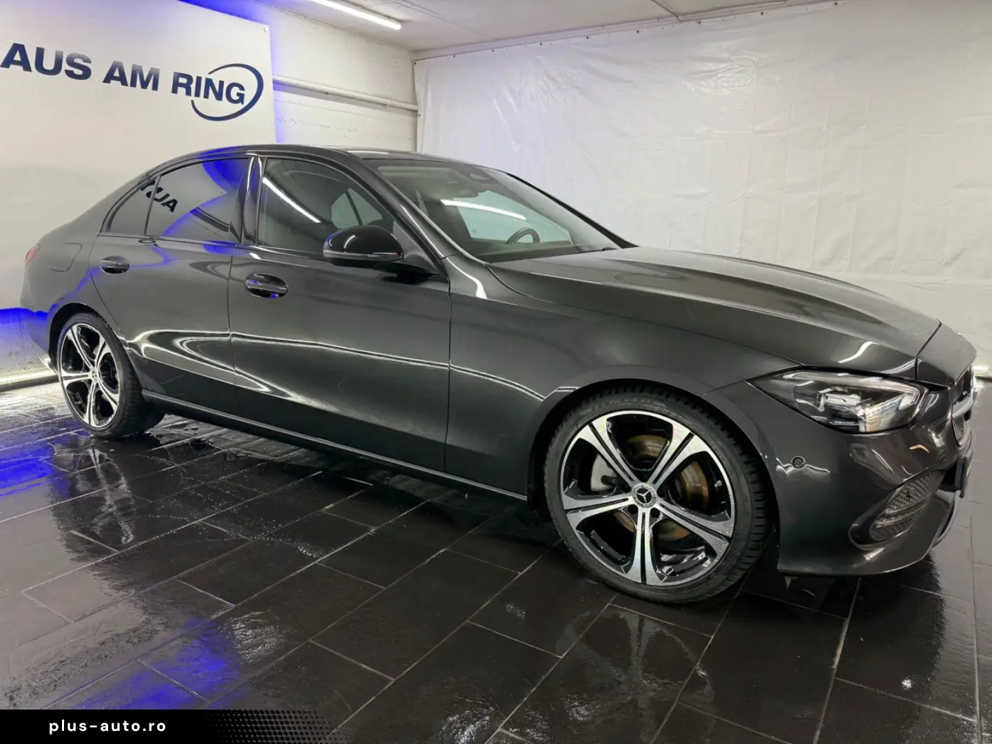MERCEDES-BENZ C 300 4-Matic NIGHT PANO  BURMSTER LED