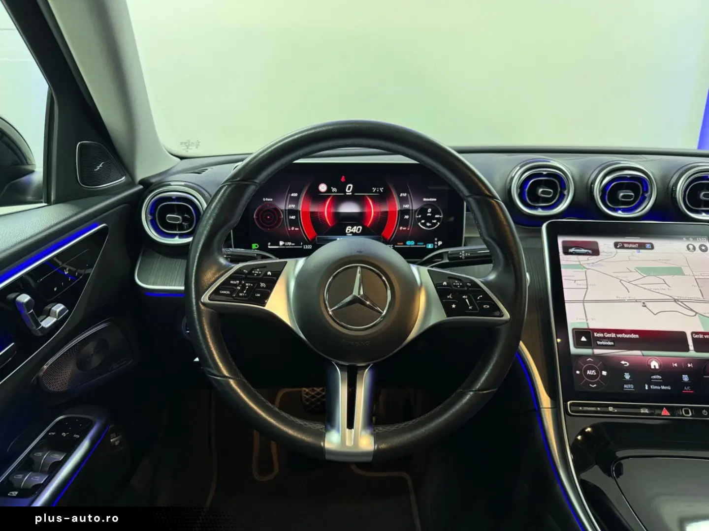 MERCEDES-BENZ C 300 4-Matic NIGHT PANO  BURMSTER LED