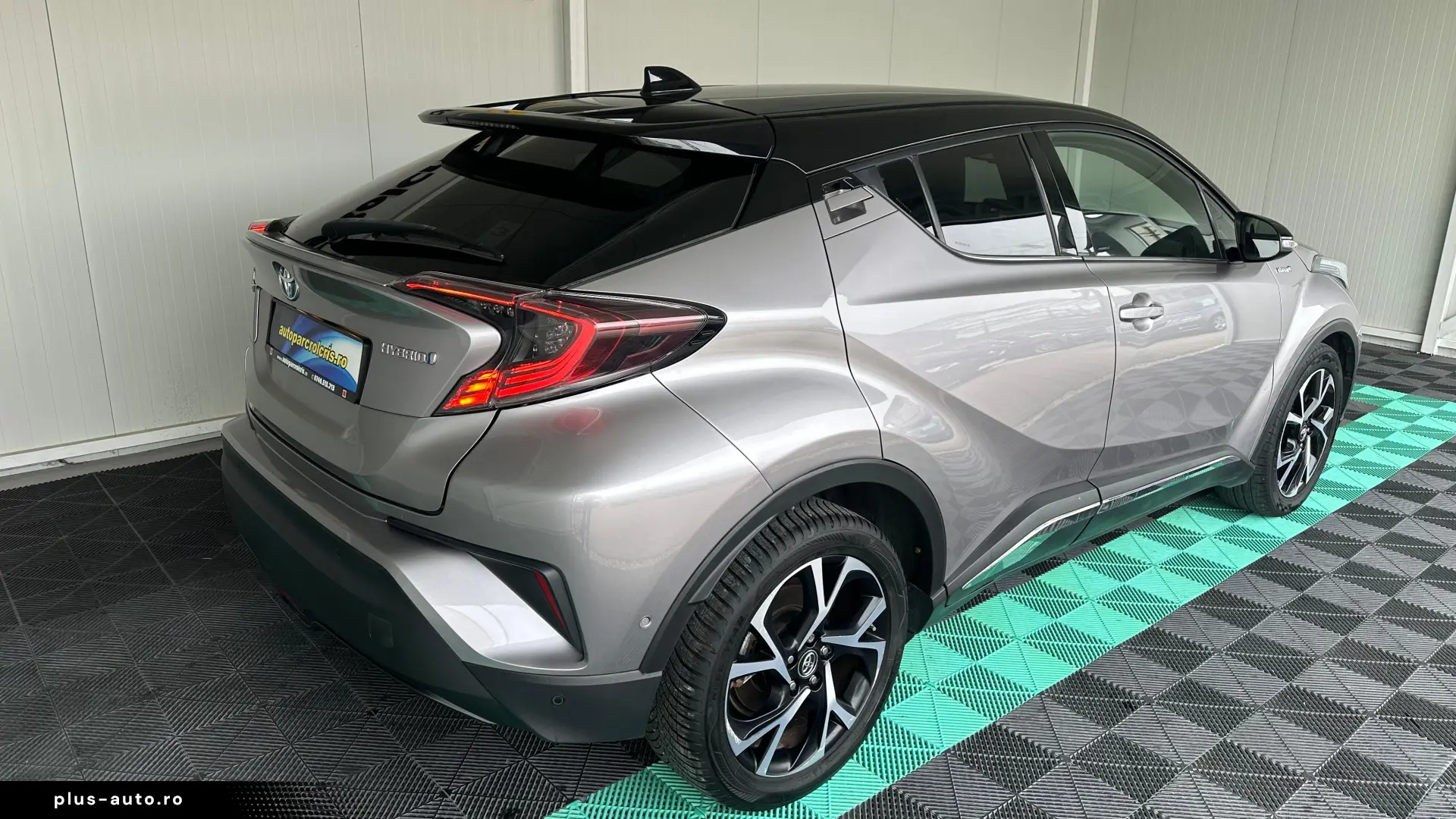 Toyota C-HR Hibrid 1.8 Benzina 122 CP An 2019