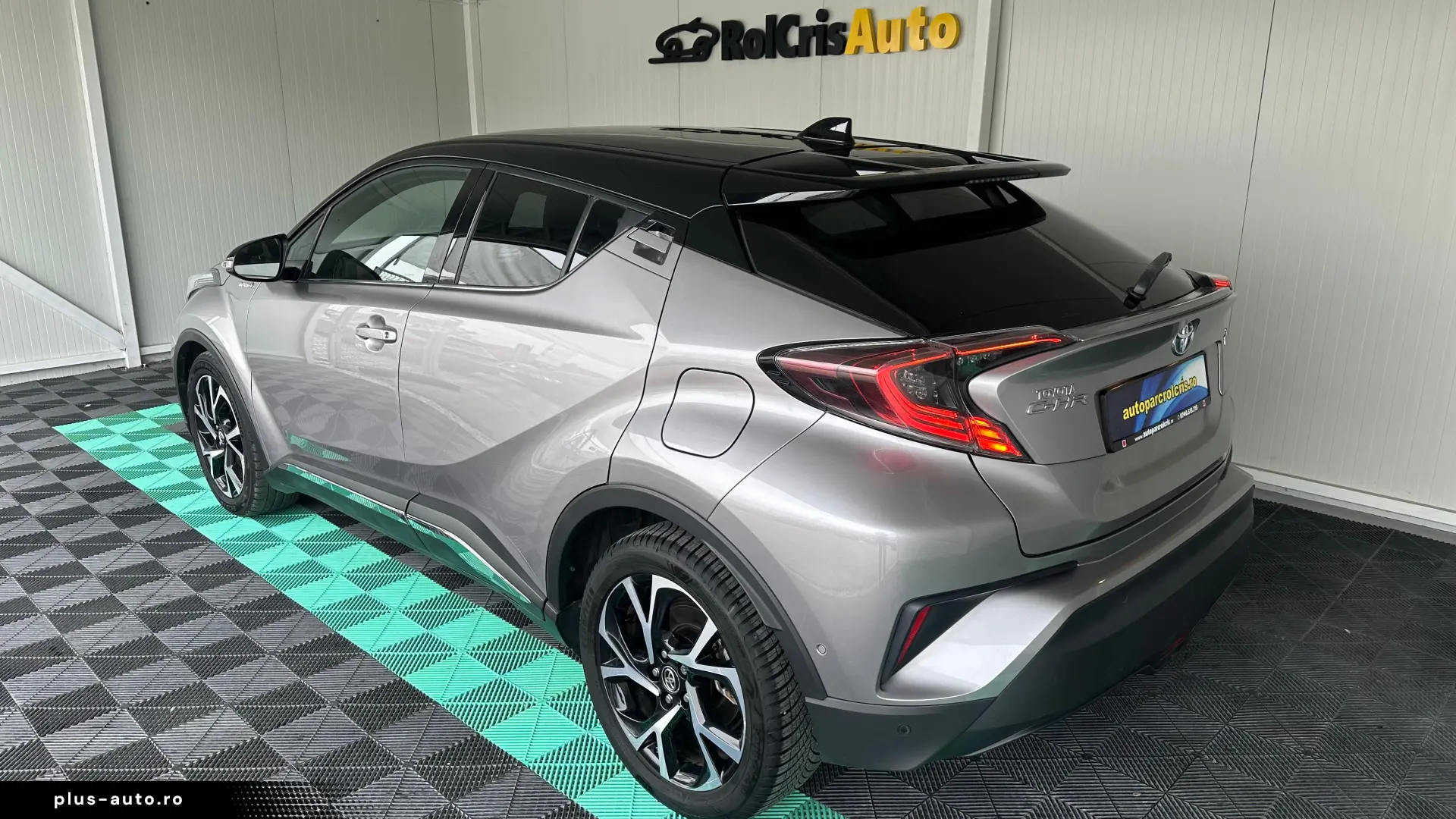 Toyota C-HR Hibrid 1.8 Benzina 122 CP An 2019
