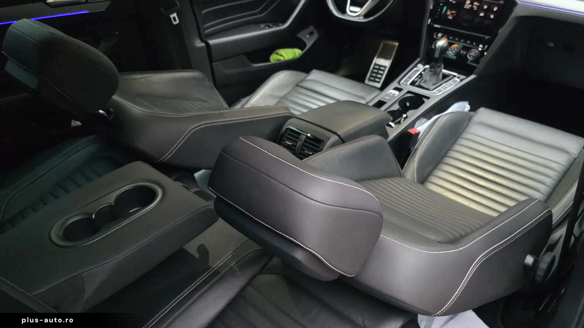 VOLKSWAGEN Passat 2026 — imagine 12