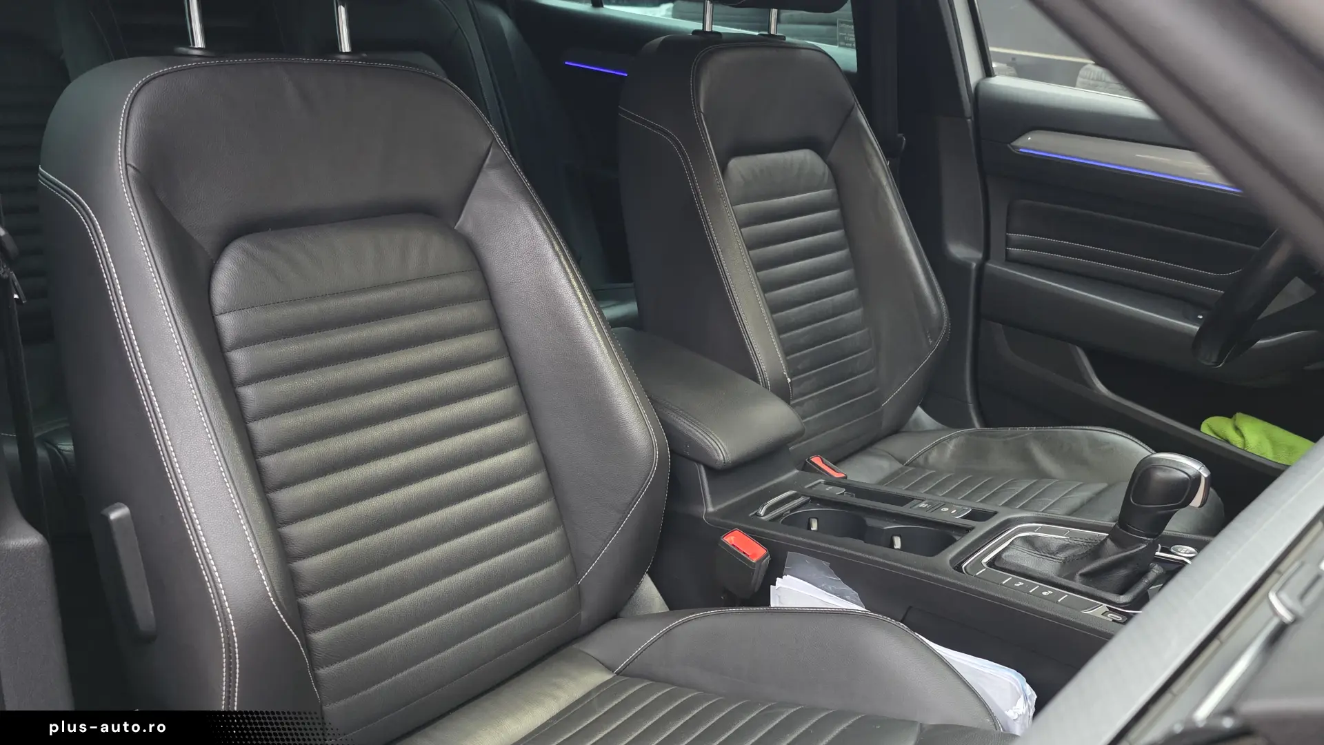 VOLKSWAGEN Passat 2026 — imagine 15