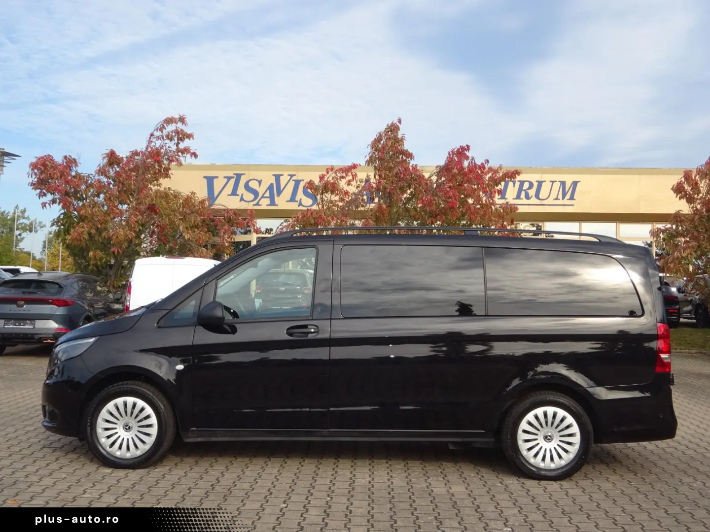 MERCEDES-BENZ Vito Tourer 116 CDI RWD lang Pro AHK Navi DAB