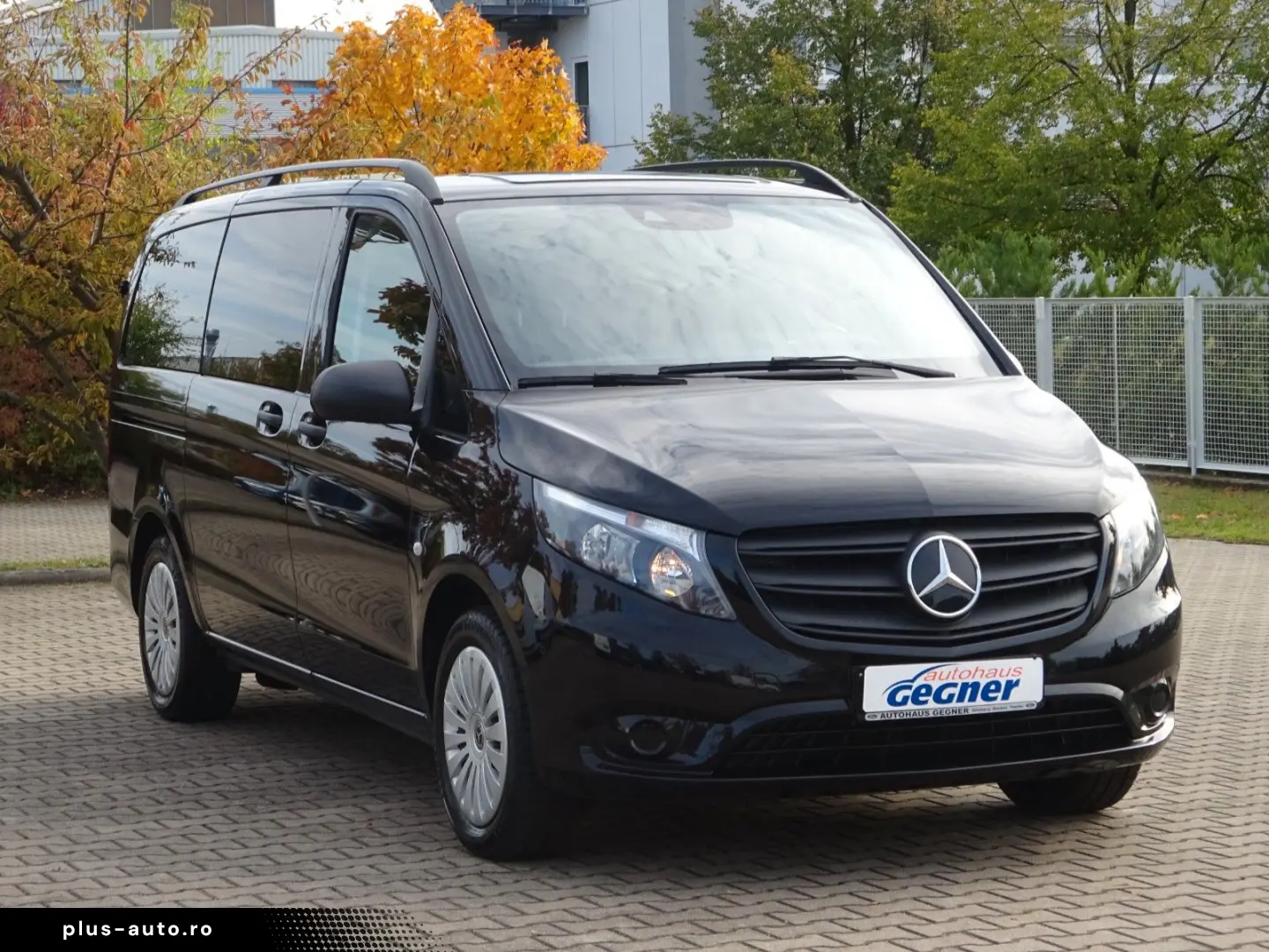 MERCEDES-BENZ Vito Tourer 116 CDI RWD lang Pro AHK Navi DAB