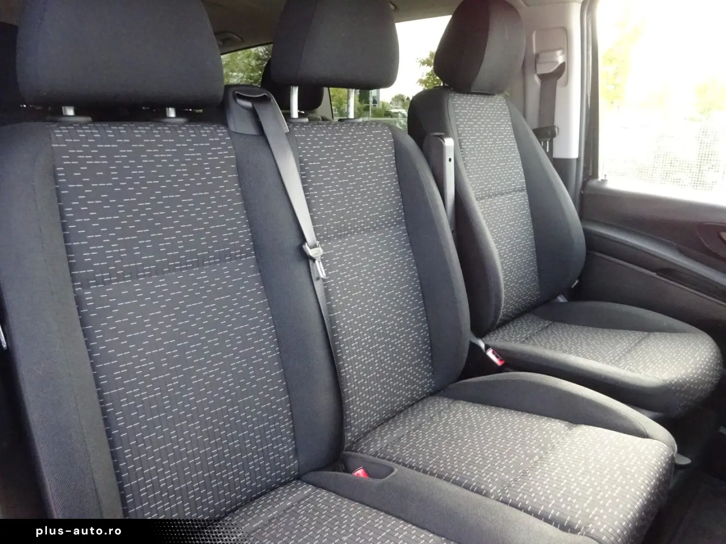 MERCEDES-BENZ Vito Tourer 116 CDI RWD lang Pro AHK Navi DAB