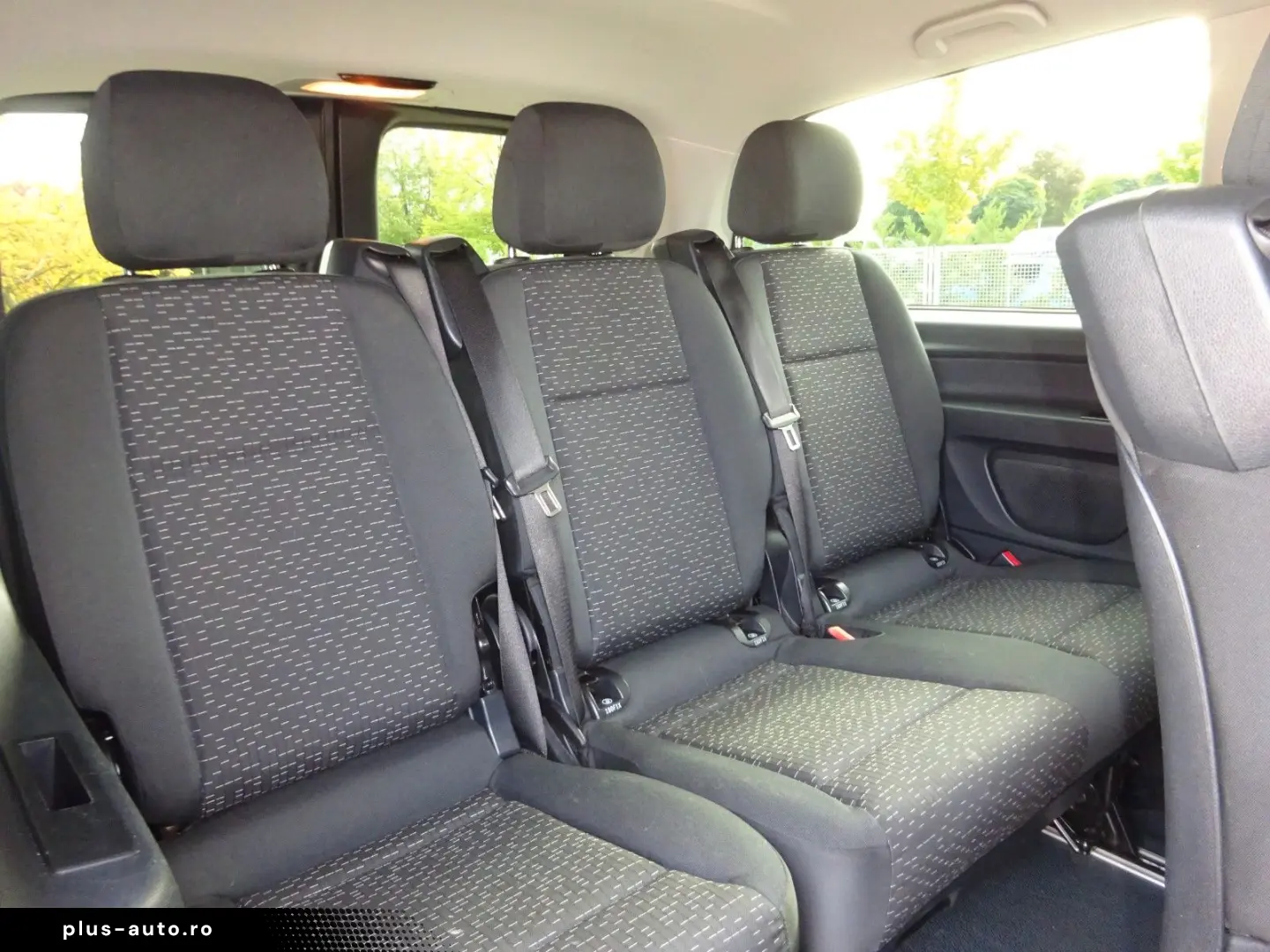 MERCEDES-BENZ Vito Tourer 116 CDI RWD lang Pro AHK Navi DAB