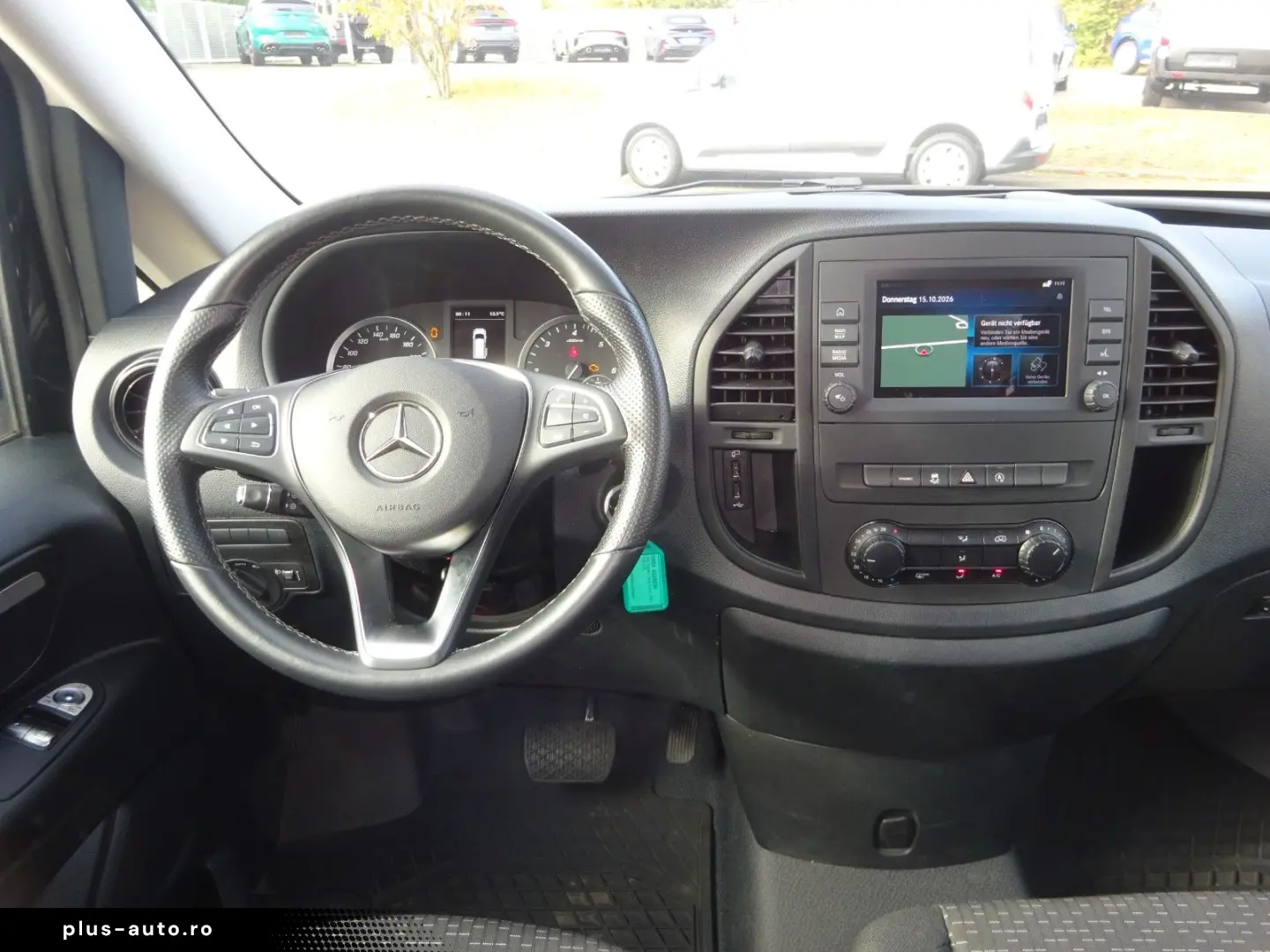 MERCEDES-BENZ Vito Tourer 116 CDI RWD lang Pro AHK Navi DAB