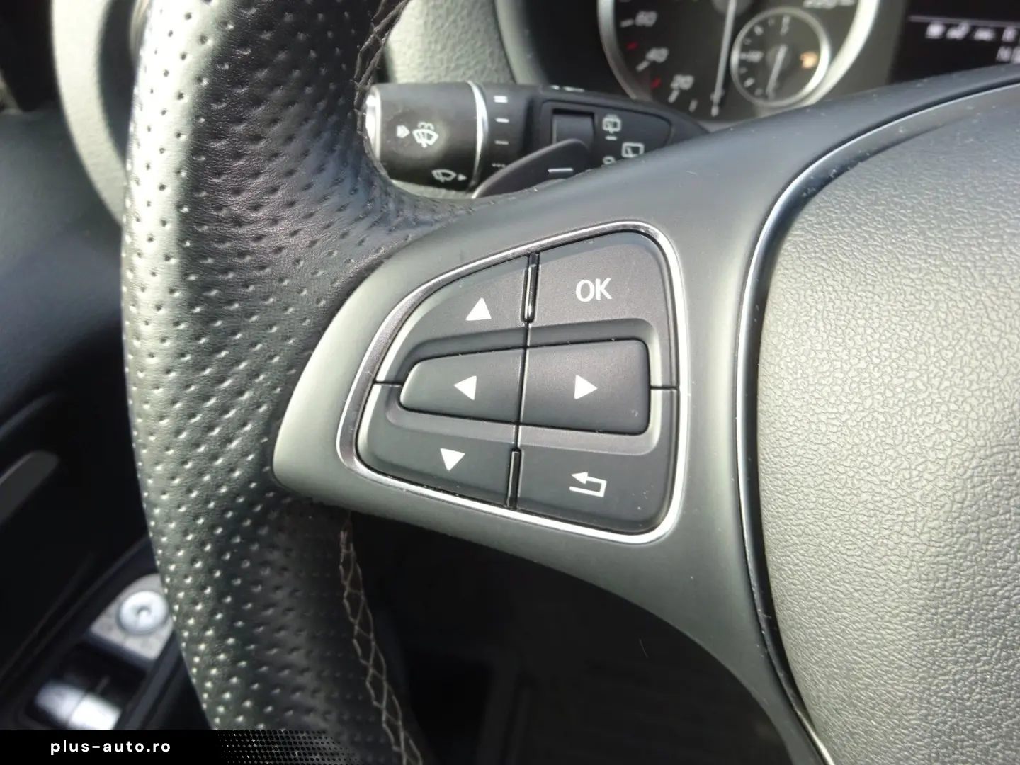 MERCEDES-BENZ Vito Tourer 116 CDI RWD lang Pro AHK Navi DAB