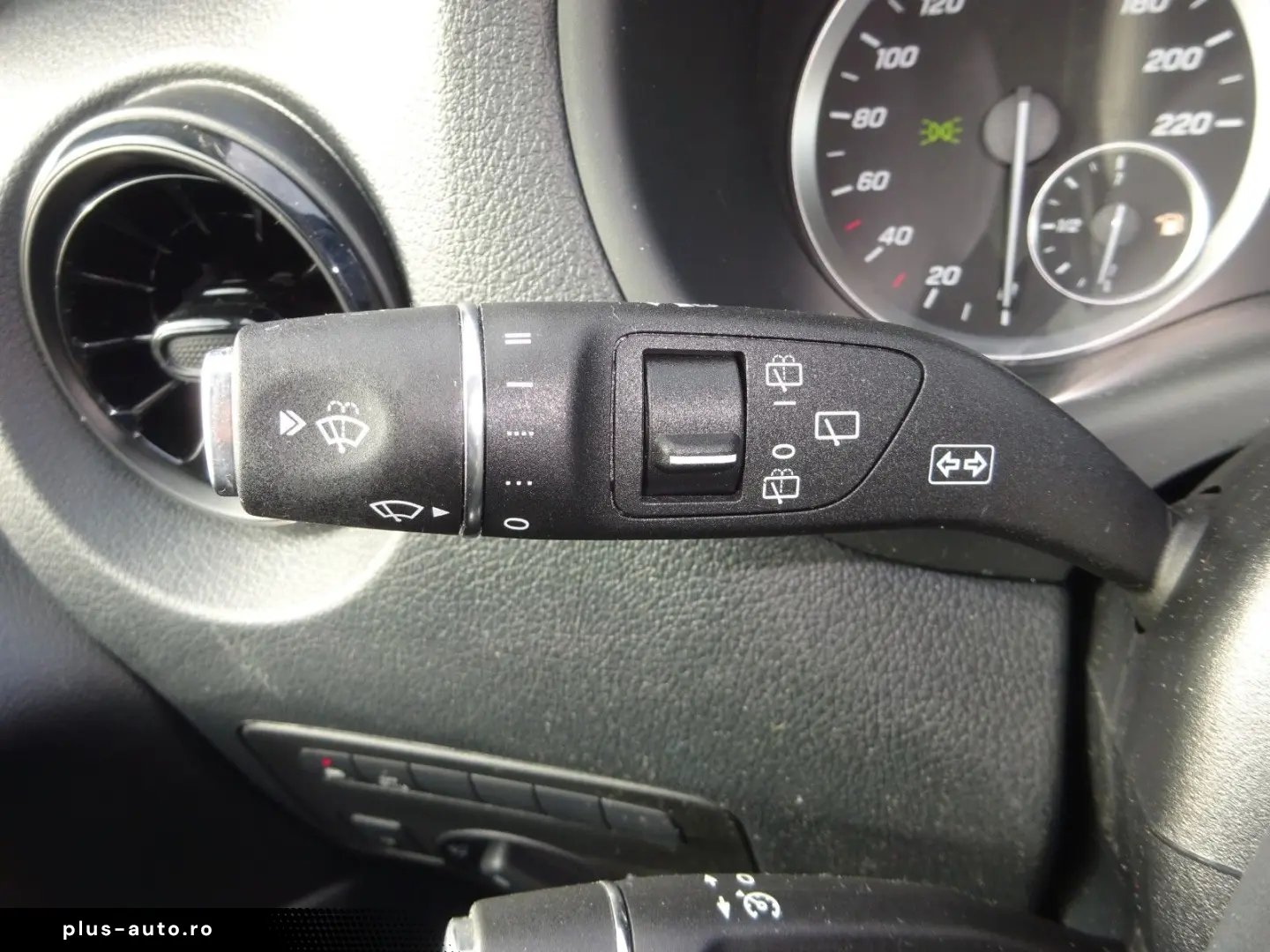 MERCEDES-BENZ Vito Tourer 116 CDI RWD lang Pro AHK Navi DAB
