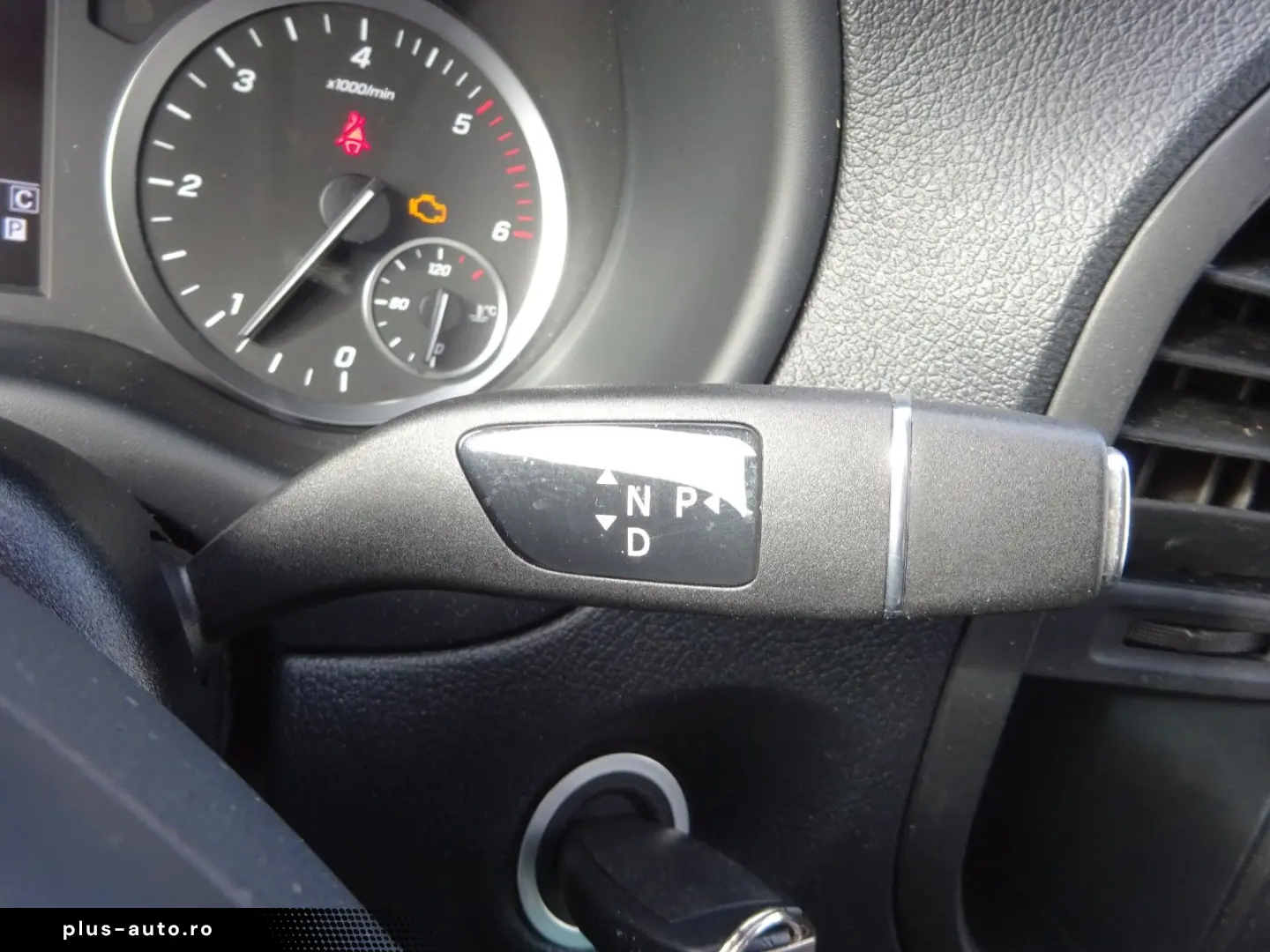MERCEDES-BENZ Vito Tourer 116 CDI RWD lang Pro AHK Navi DAB