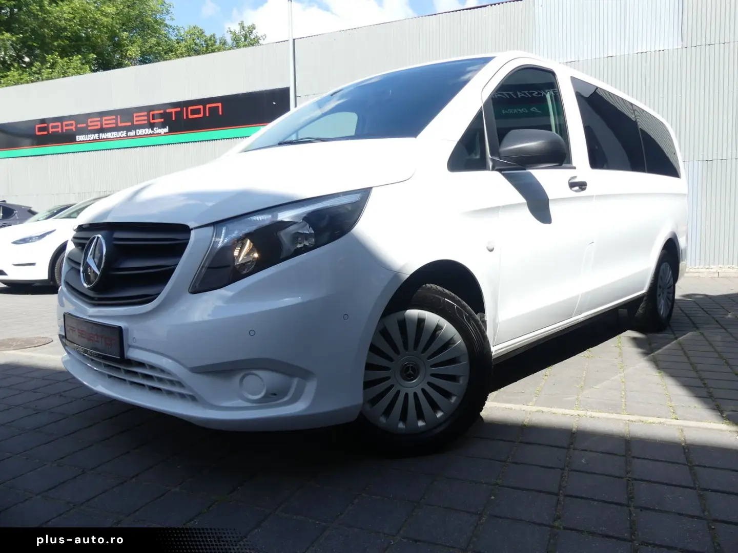 MERCEDES-BENZ Vito Tourer 116 CDI Pro lang 9 Sitze NAVI KAM