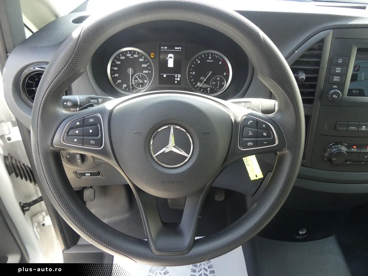 MERCEDES-BENZ Vito Tourer 116 CDI Pro lang 9 Sitze NAVI KAM