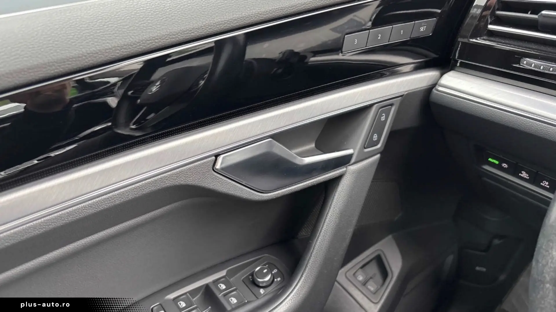 VW Touareg Elegance 4Motion 3.0 TSI EHybrid PlugIn