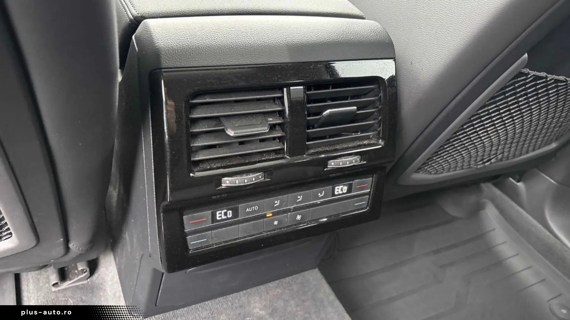 VW Touareg Elegance 4Motion 3.0 TSI EHybrid PlugIn