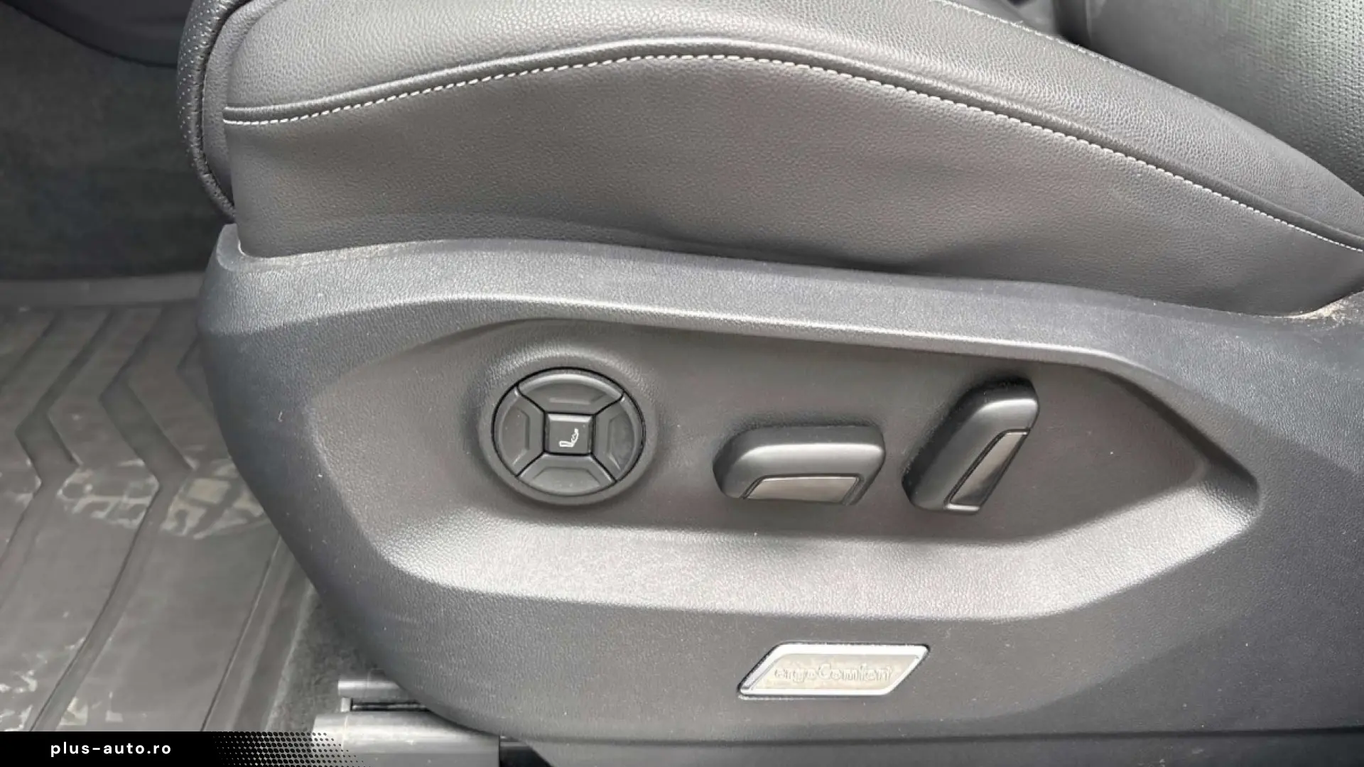 VW Touareg Elegance 4Motion 3.0 TSI EHybrid PlugIn