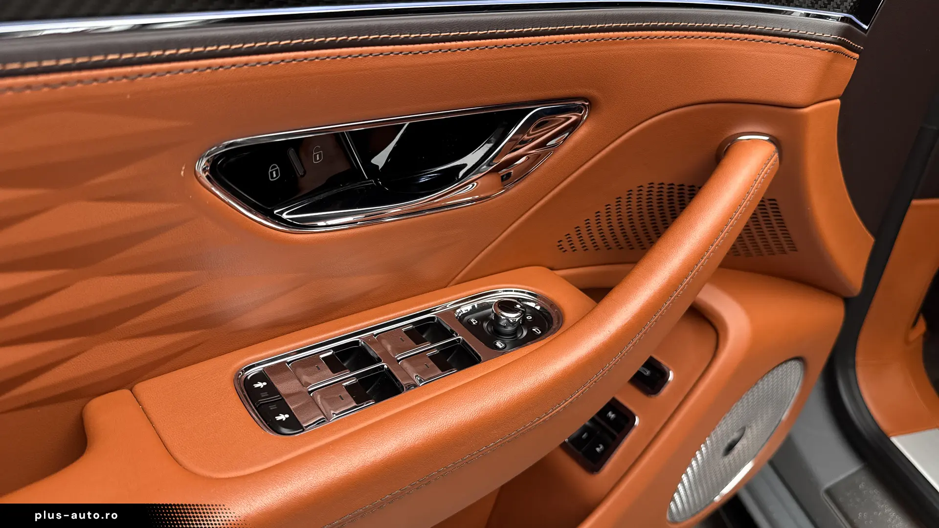 BENTLEY FLYING SPUR V8   MULLINER • BLACKLINE • MASAJ