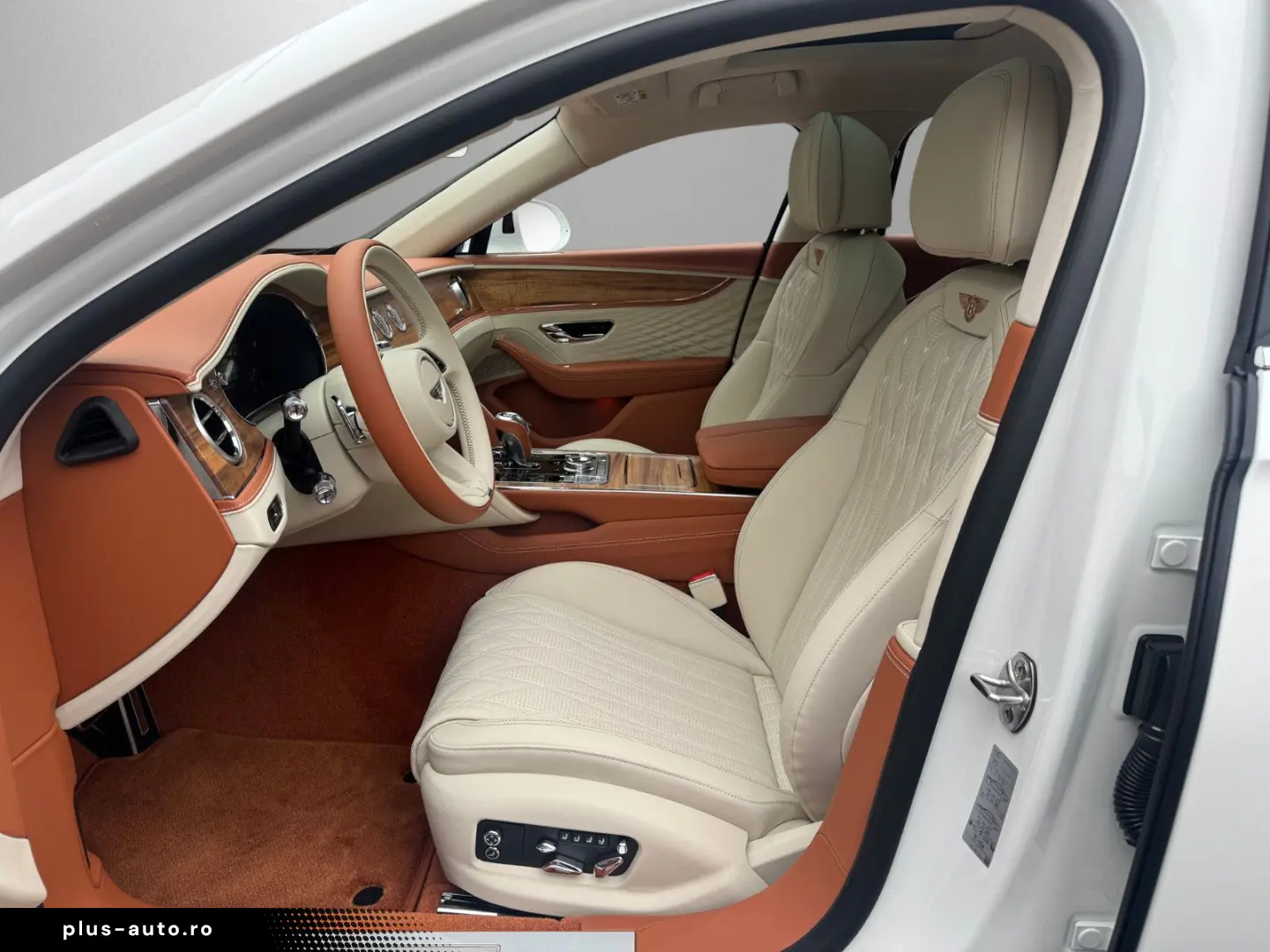 BENTLEY Flying Spur Azure V8 Hybrid MY-2026