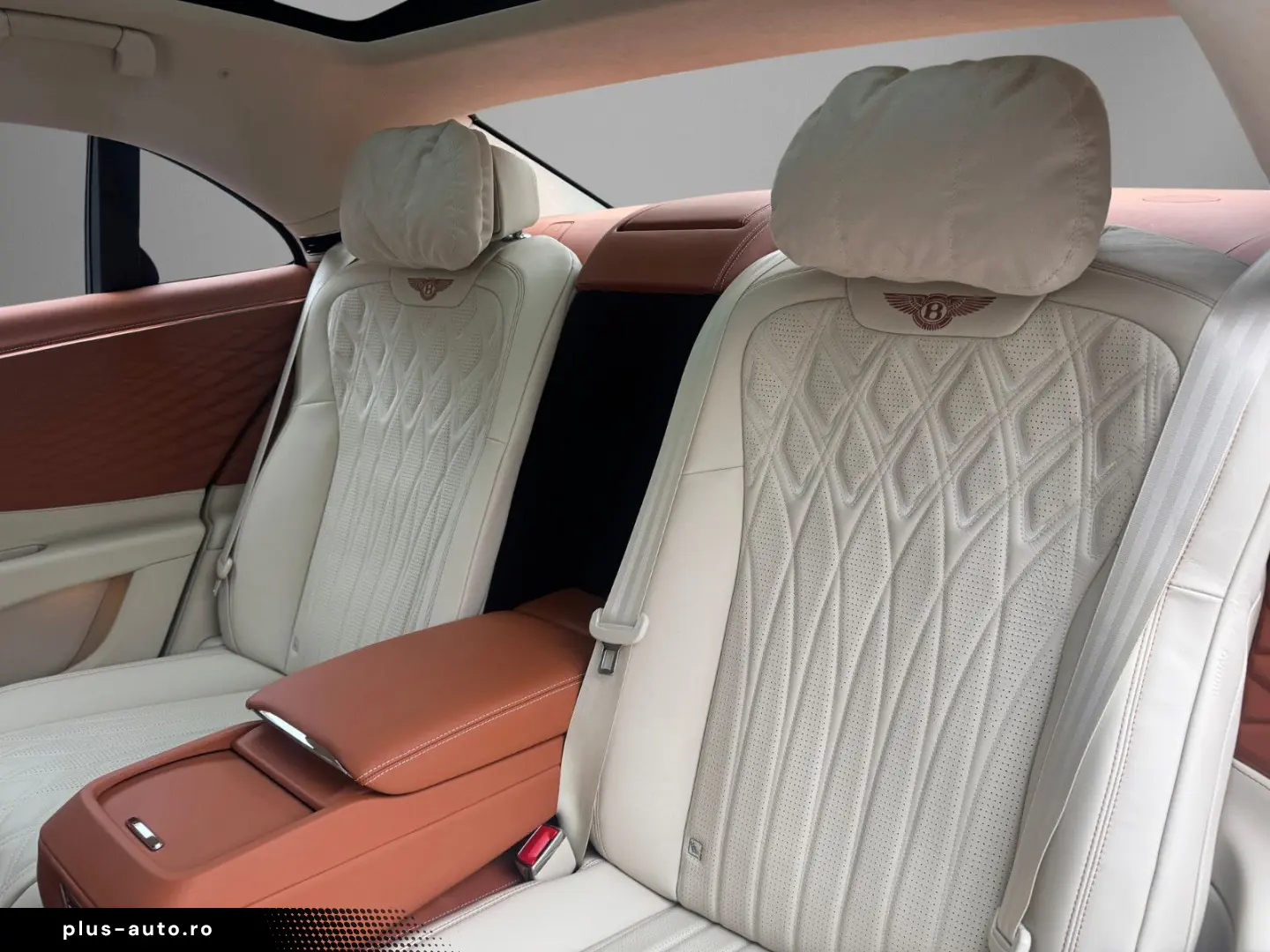 BENTLEY Flying Spur Azure V8 Hybrid MY-2026