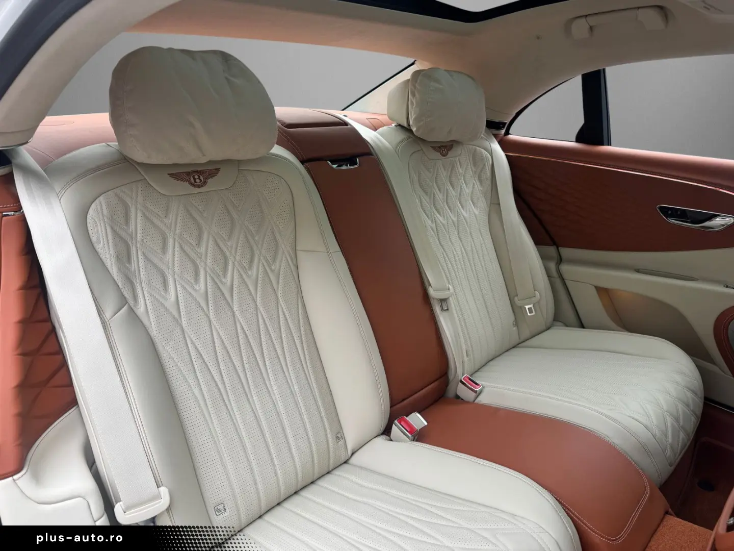 BENTLEY Flying Spur Azure V8 Hybrid MY-2026