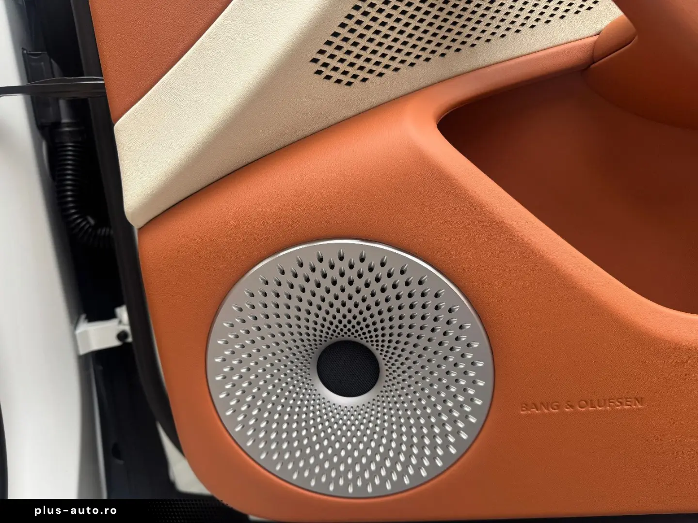 BENTLEY Flying Spur Azure V8 Hybrid MY-2026