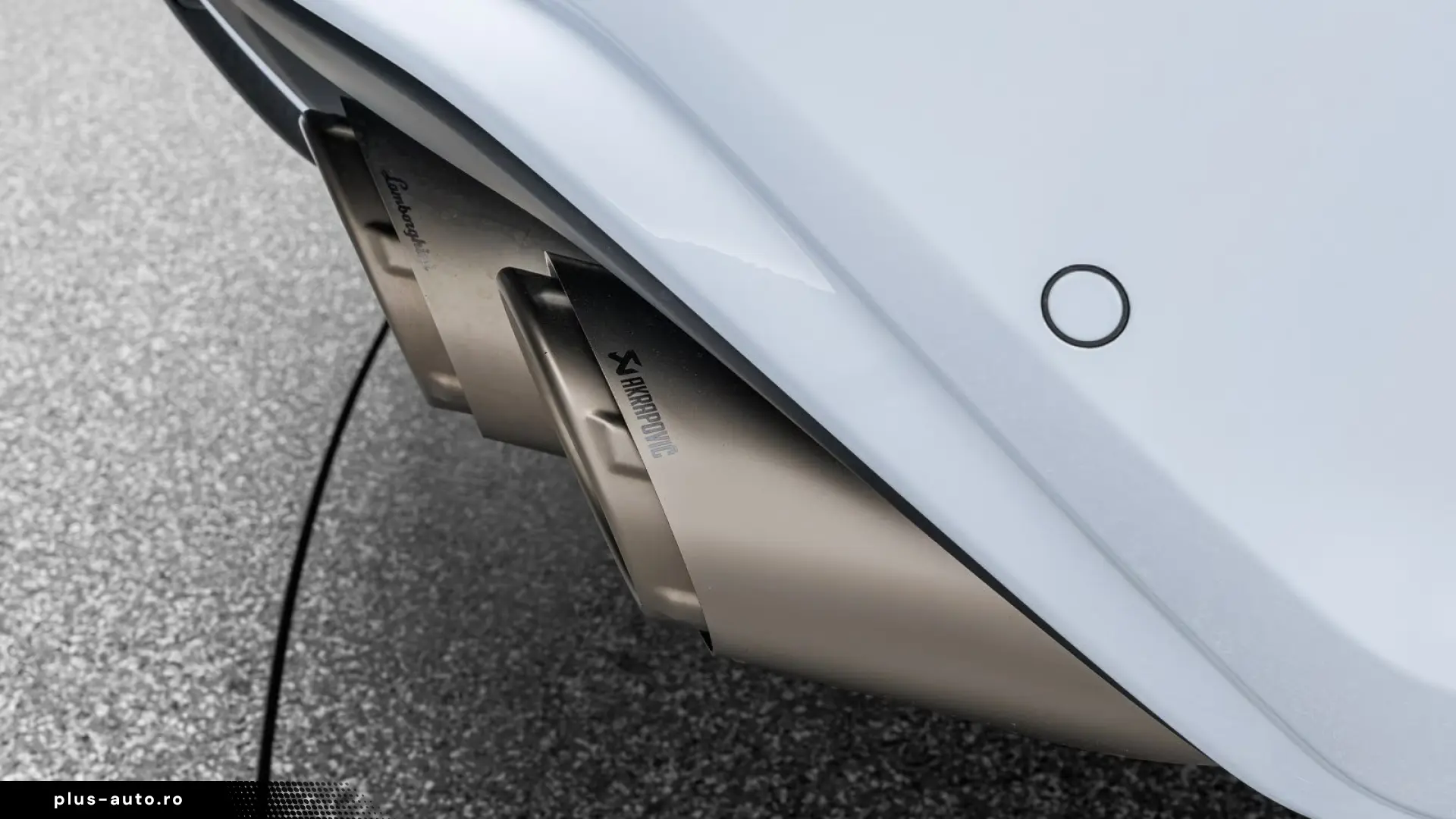 Lamborghini Urus SE Selezione Akrapovic PPF front