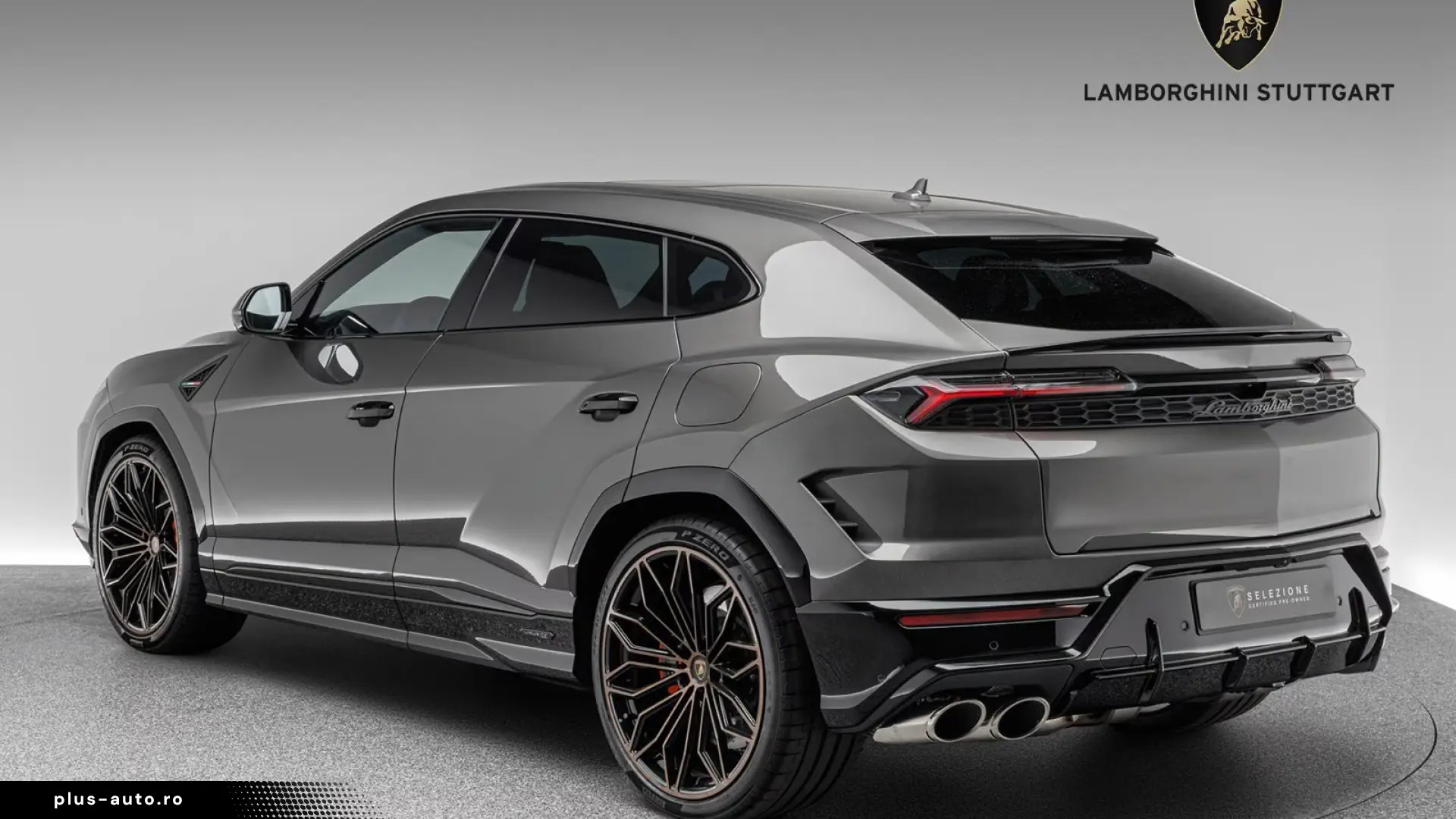 Lamborghini Urus SE Corsa Tex Style package