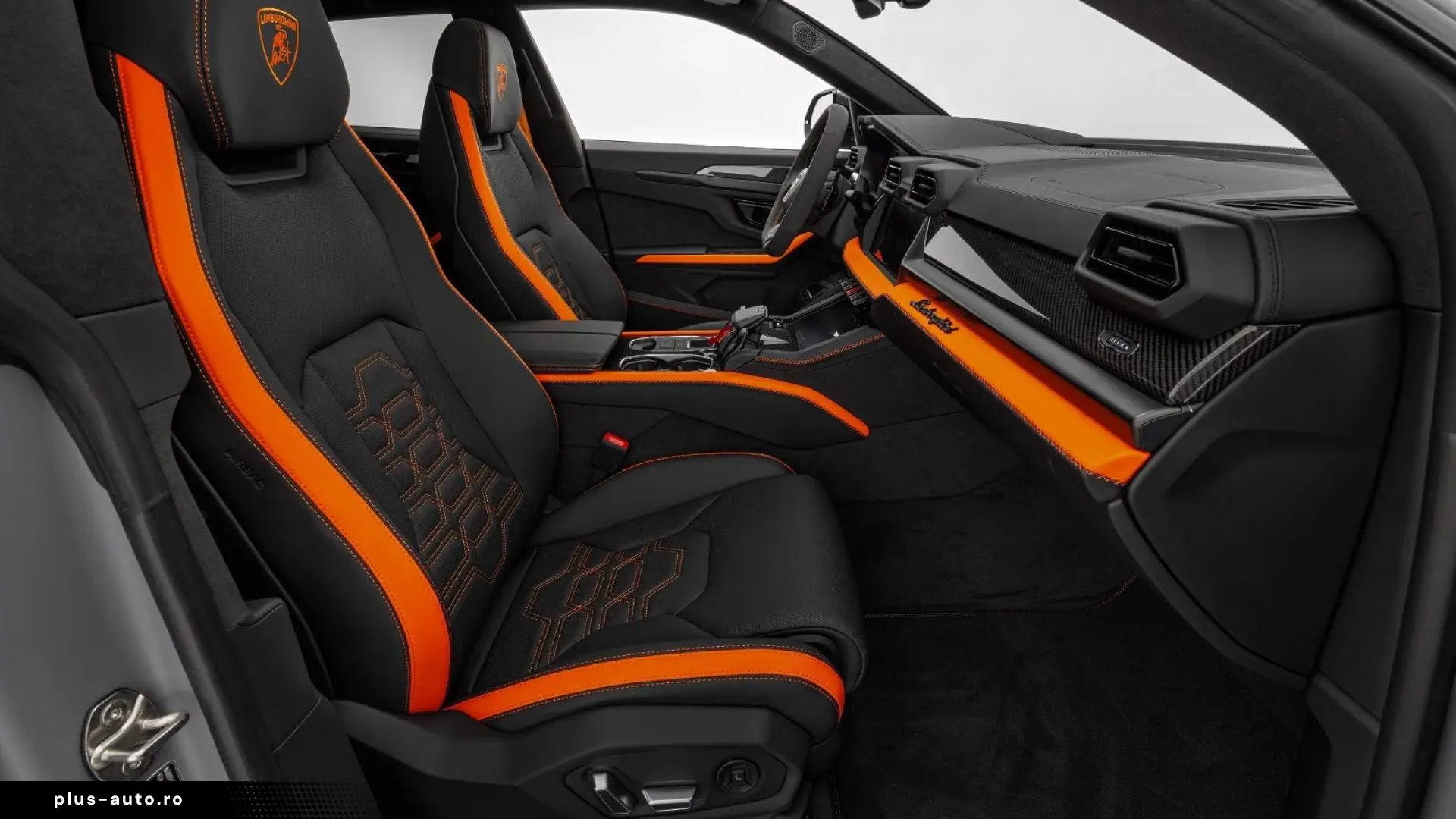 Lamborghini Urus SE Carbon Exterior Package Grigio China