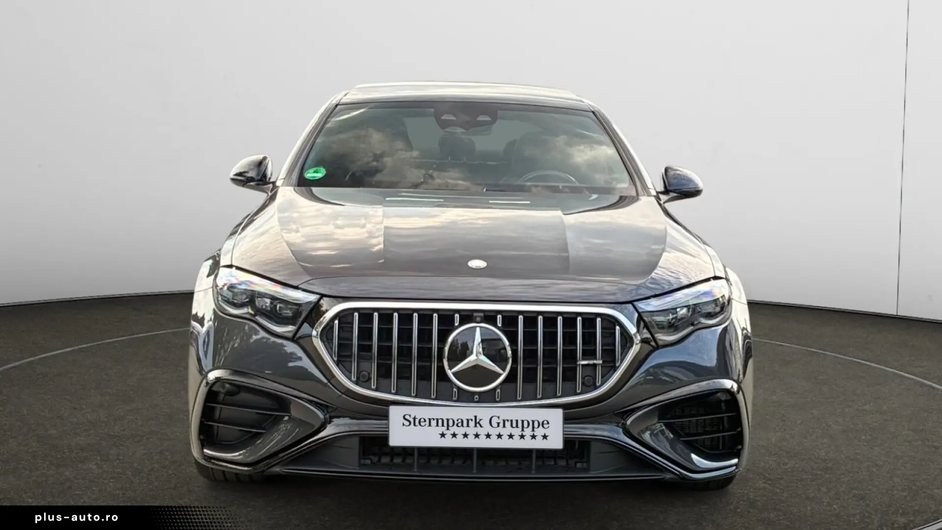MERCEDES-AMG E 53 HYBRID   SUPERSCREEN • PANO • 360