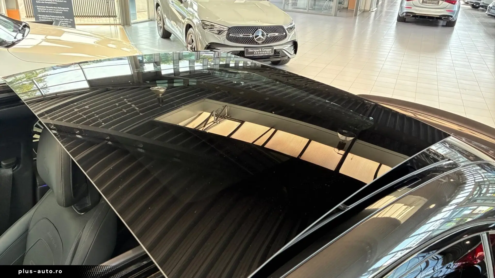 MERCEDES-AMG E 53 HYBRID   SUPERSCREEN • PANO • 360