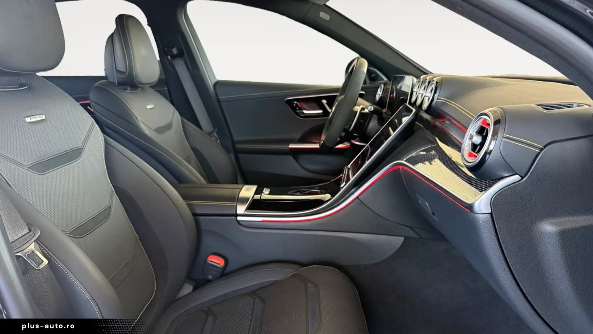 MERCEDES-AMG C 63 S   680 CP • AMG AERO • CARBON • HUD