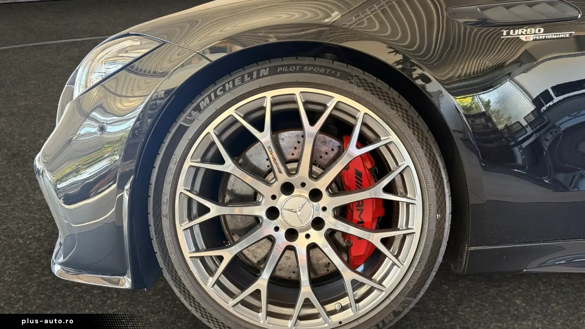 MERCEDES-AMG C 63 S   680 CP • AMG AERO • CARBON • HUD
