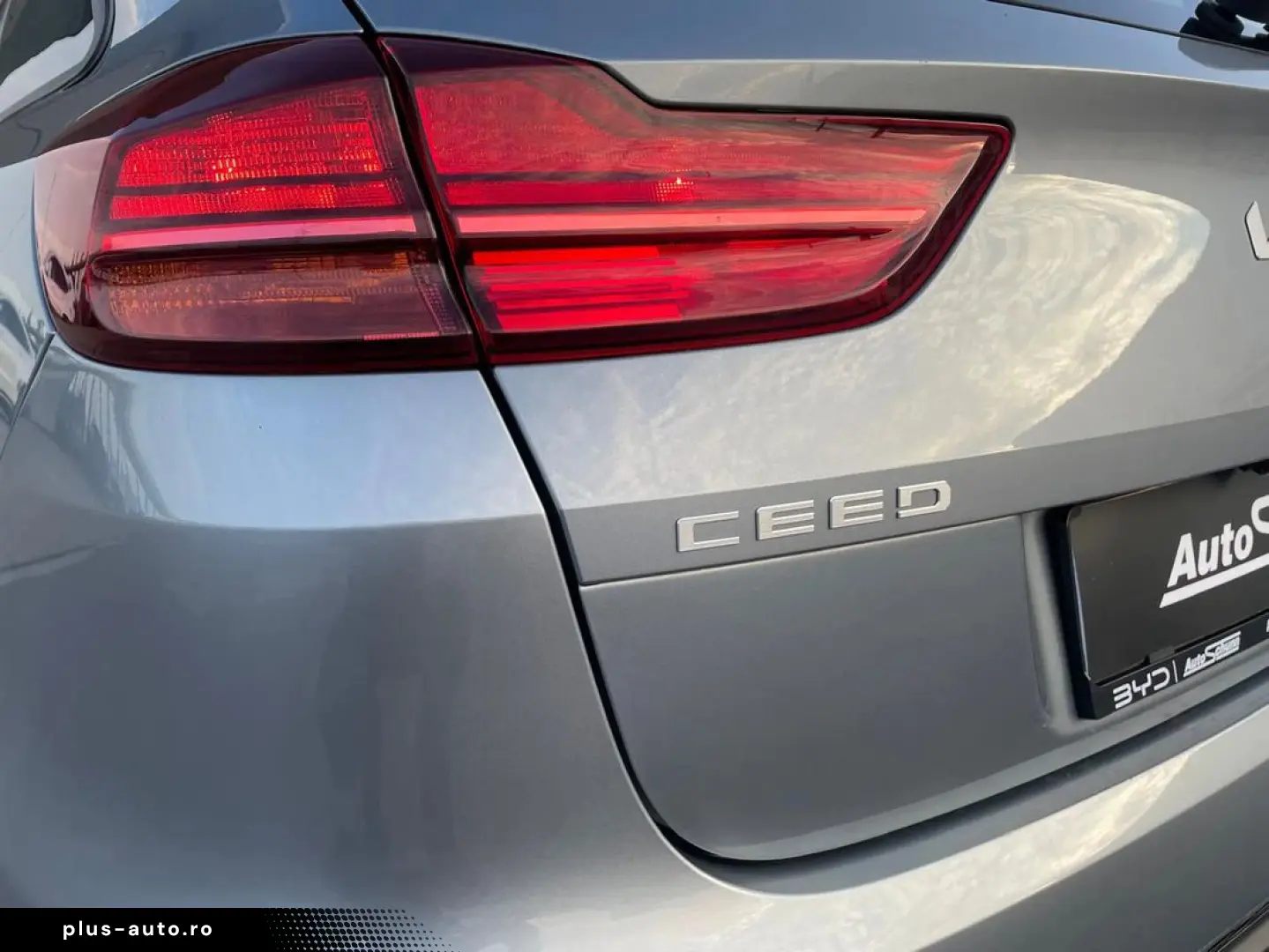 Kia Ceed GT-Line  Pilot Camera LED