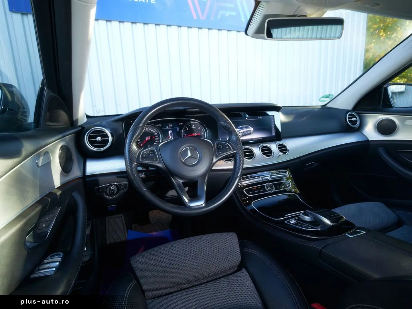 Mercedes-Benz E