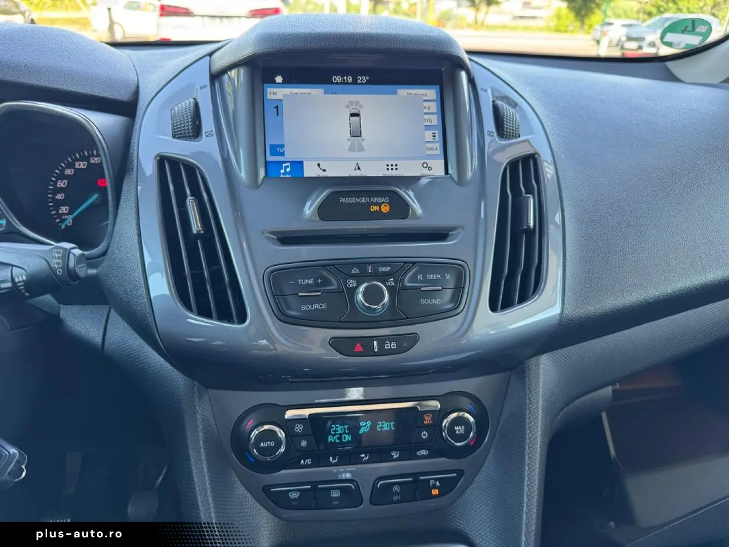 Ford Tourneo-Connect