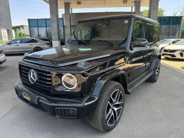 Mercedes-Benz G