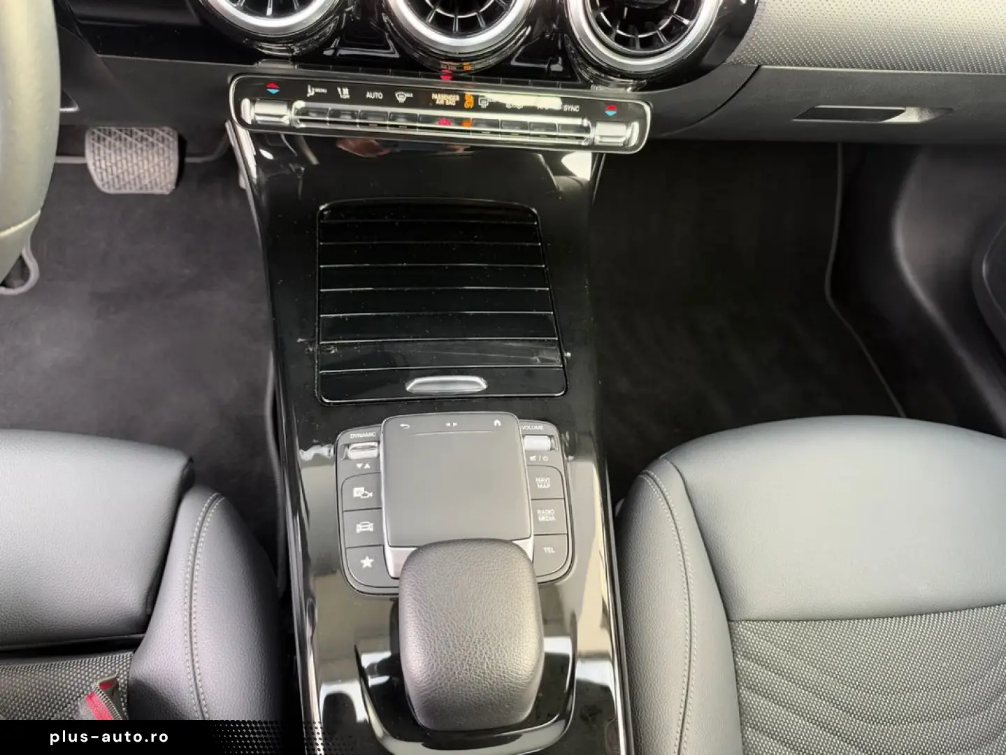 Mercedes-Benz Cla-200