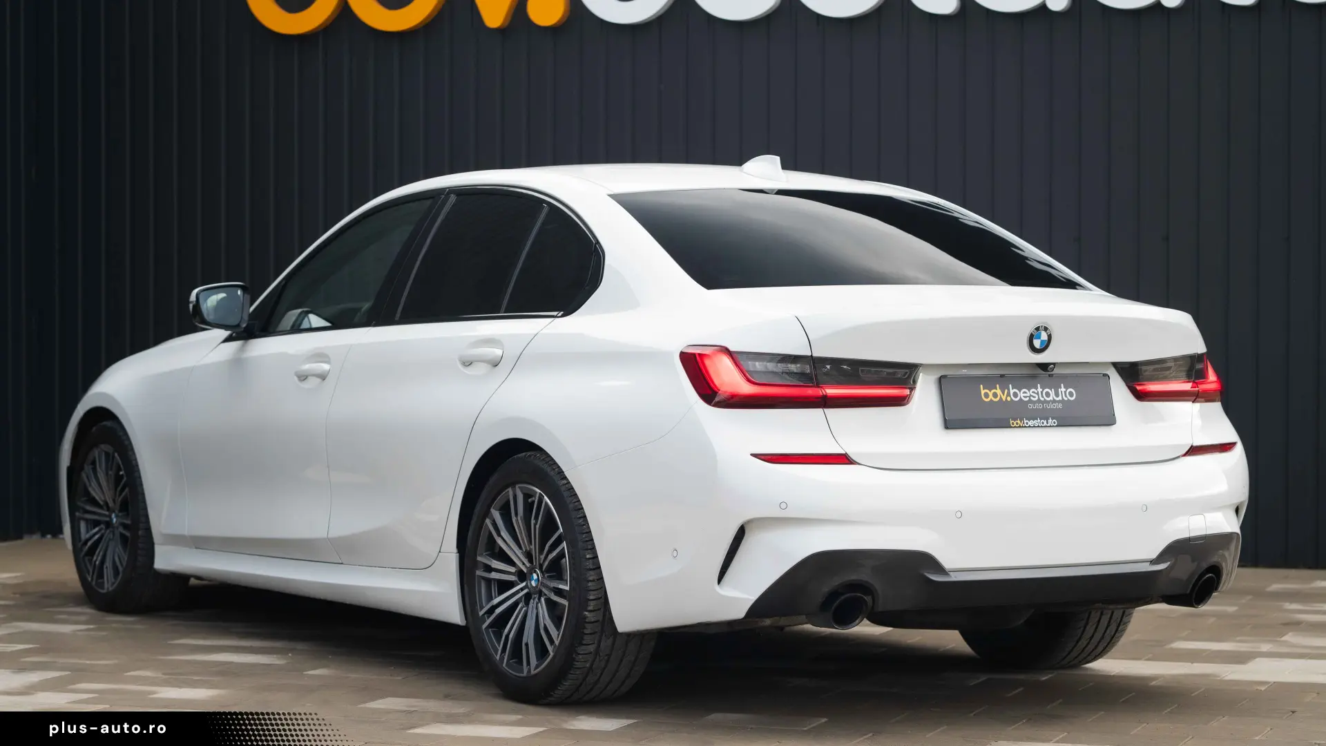 BMW Seria 3 320d xDrive AT M Sport