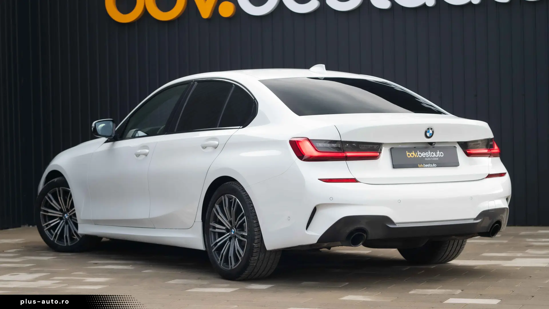 BMW Seria 3 320d xDrive AT M Sport