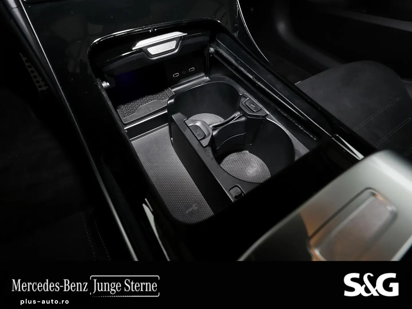 MERCEDES-BENZ C 200 AMG -LED-CAMERA-MBUX-CARPLAY