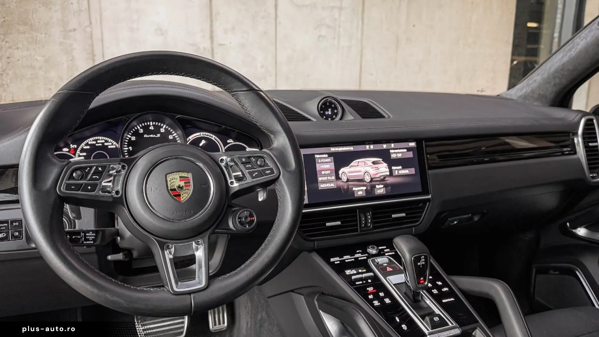 PORSCHE CAYENNE TURBO S E-HYBRID   PCCB •NIGHT MASAJ