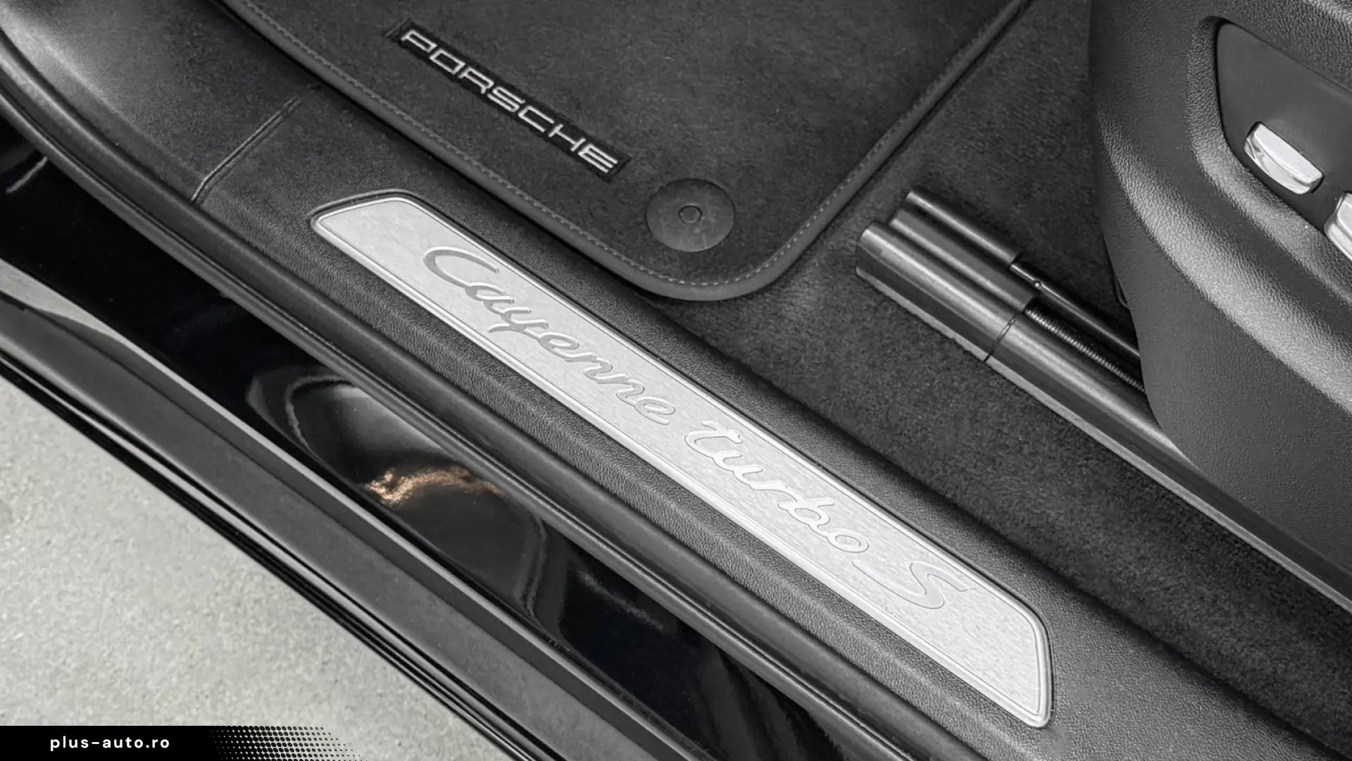 PORSCHE CAYENNE TURBO S E-HYBRID   PCCB •NIGHT MASAJ