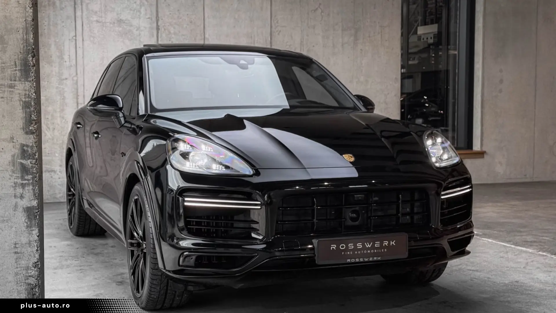 PORSCHE CAYENNE TURBO S E-HYBRID   PCCB •NIGHT MASAJ