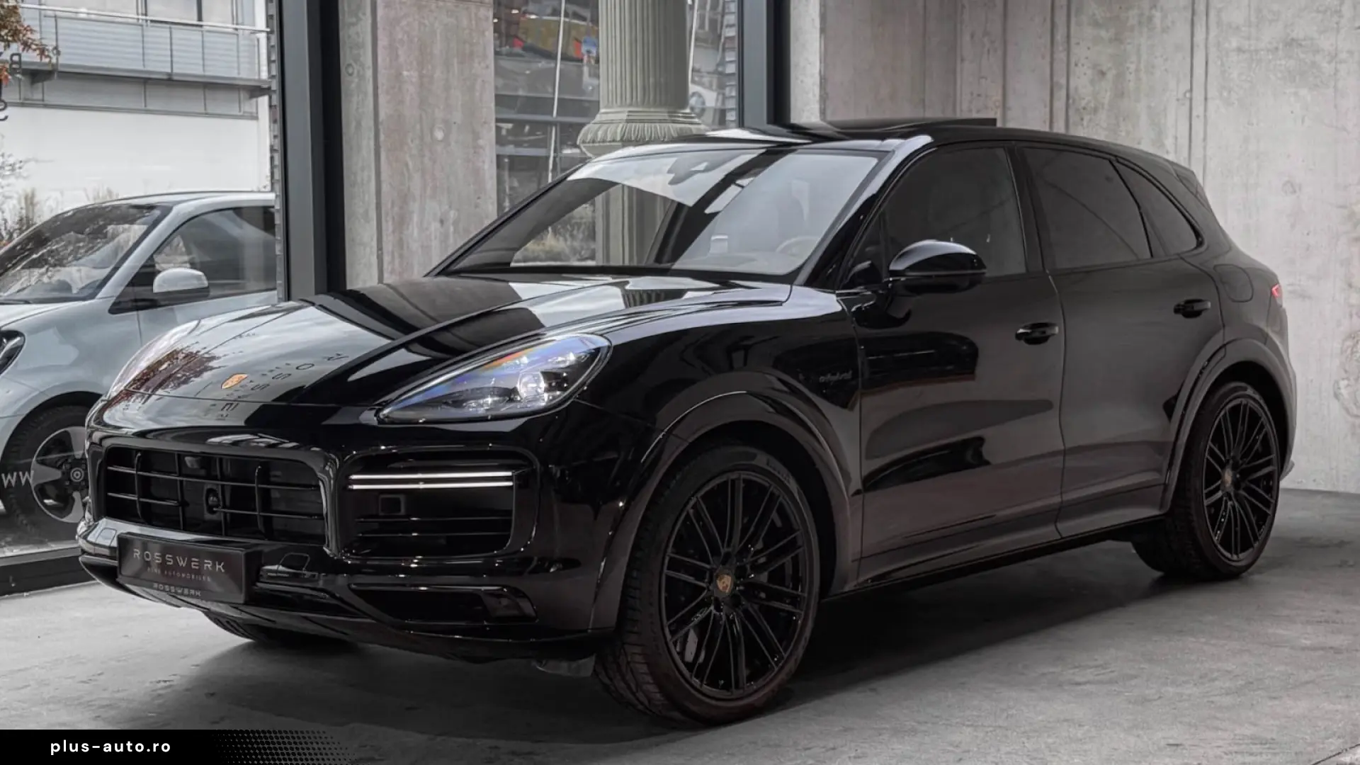 PORSCHE CAYENNE TURBO S E-HYBRID   PCCB •NIGHT MASAJ