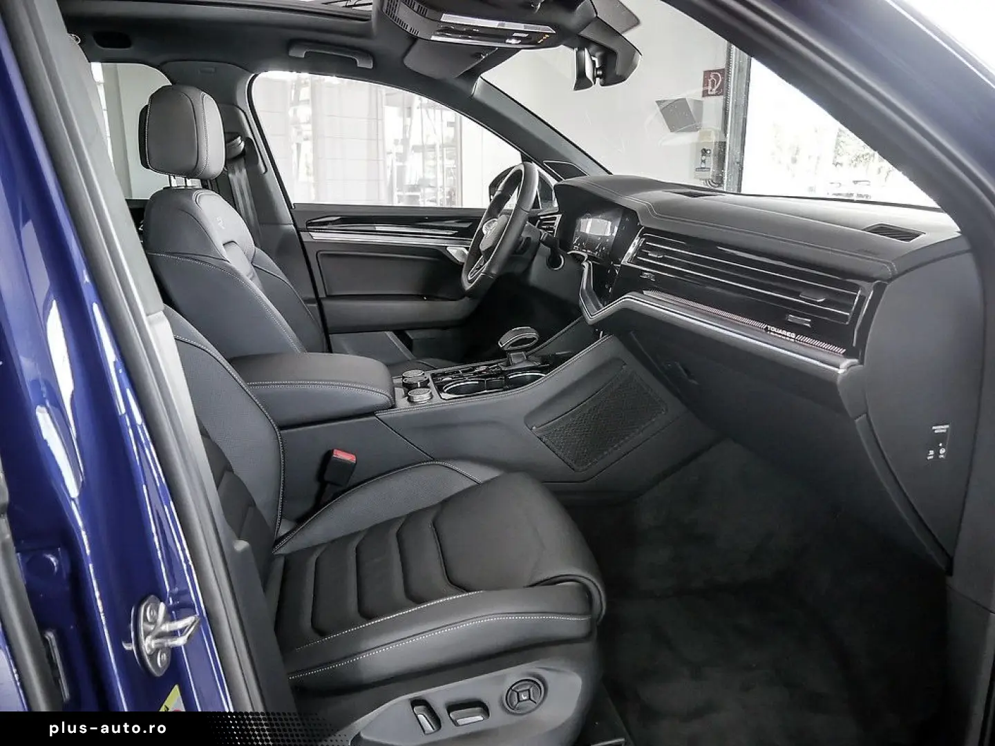VW Touareg R-Line 3.0 TDI 4Motion tiptro. PANO AHK